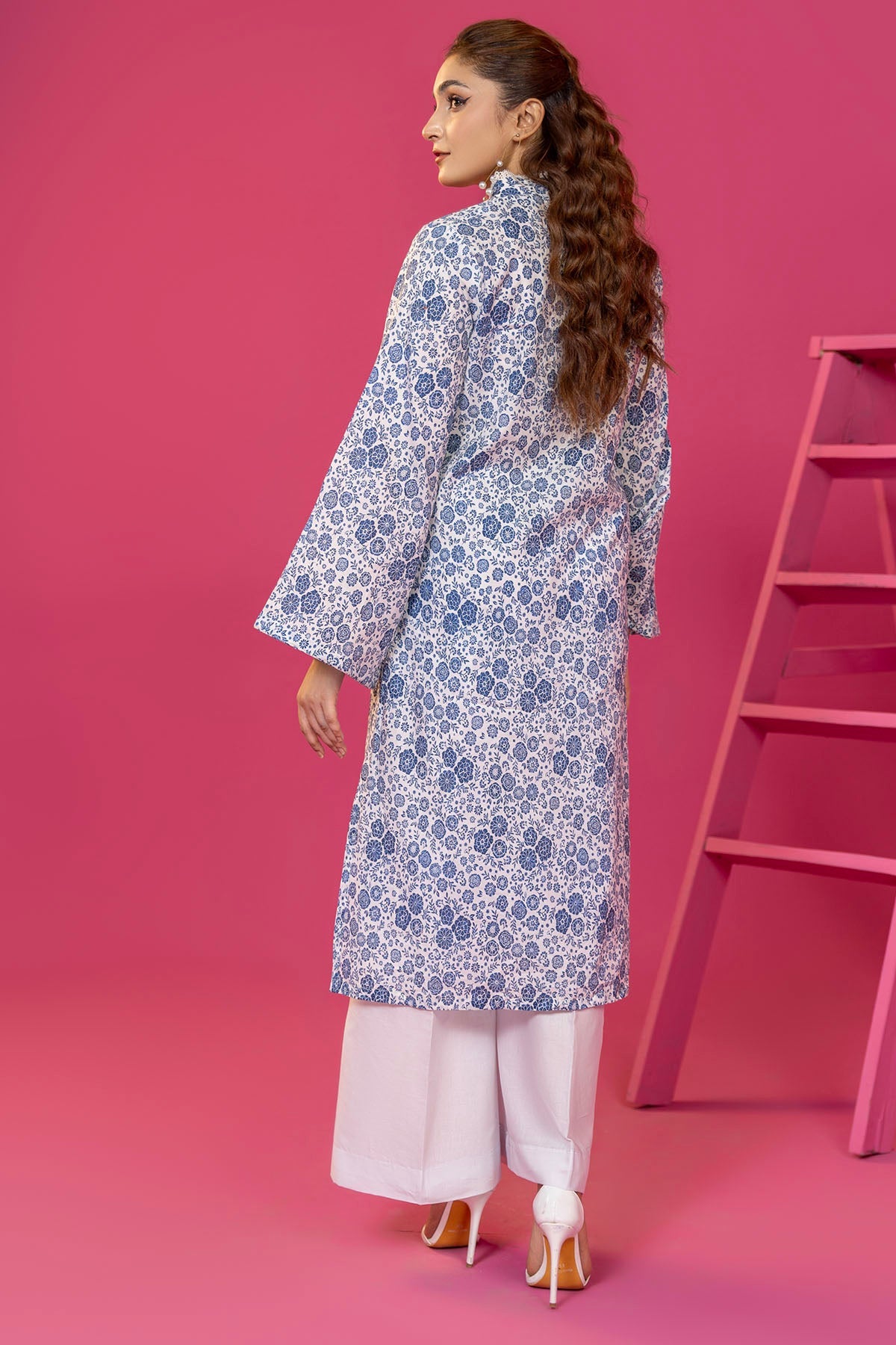 4744-PERSIAN DIGITAL PRINTED LAWN STITCHED