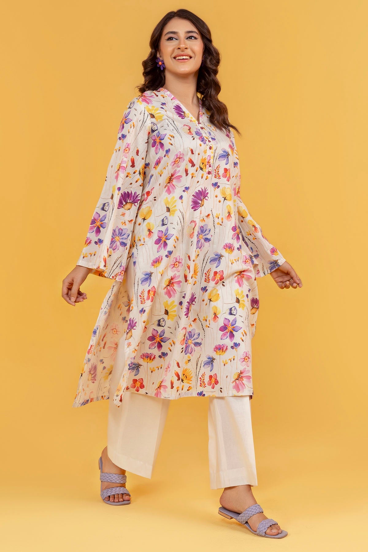 4747-LEV DIGITAL PRINTED LAWN STITCHED