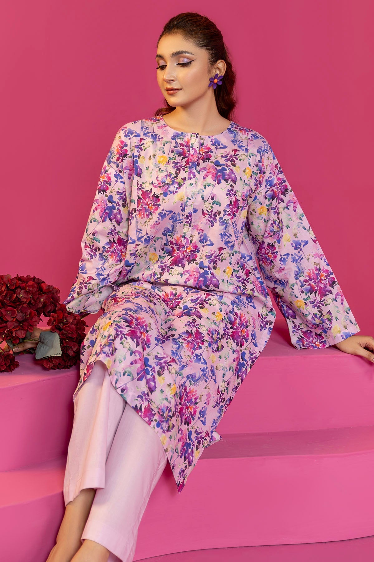 4751-KATYA DIGITAL PRINTED LAWN STITCHED