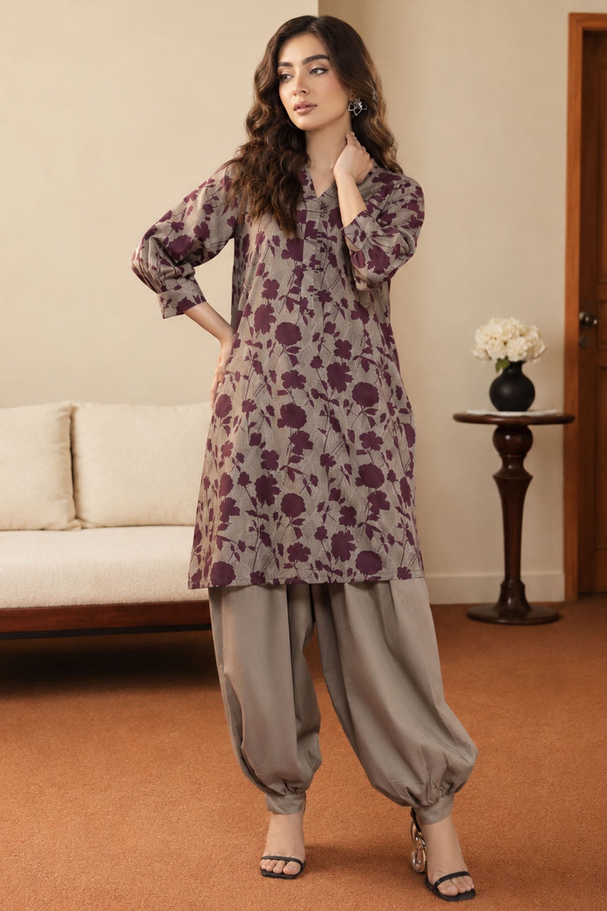 4755-DEERI DIGITAL PRINTED LAWN STITCHED