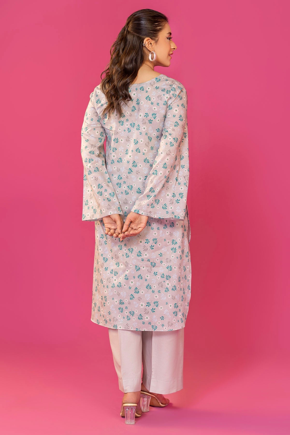 4757-YURI DIGITAL PRINTED LAWN STITCHED