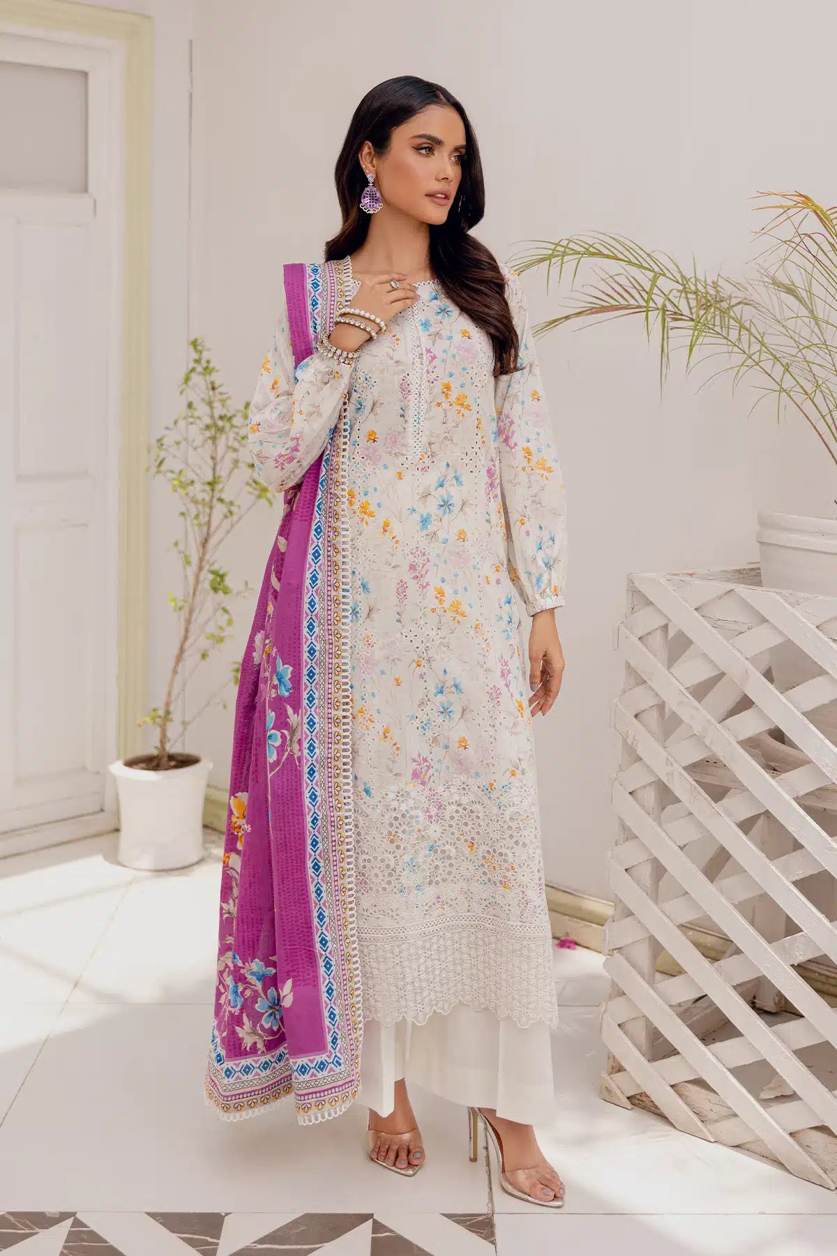4764-SHIREEN EMBROIDERED LAWN STITCHED
