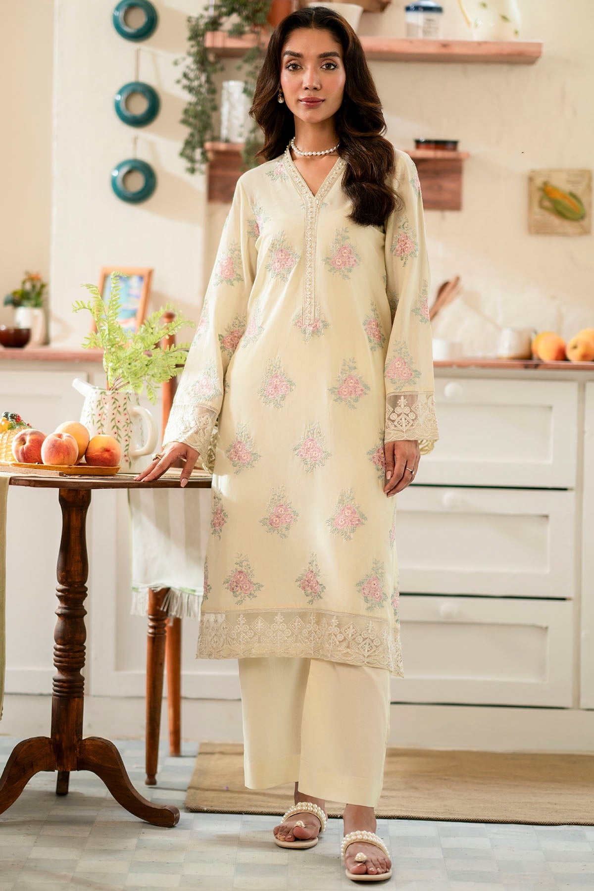 4774-TANISHA EMBROIDERED CAMBRIC STITCHED