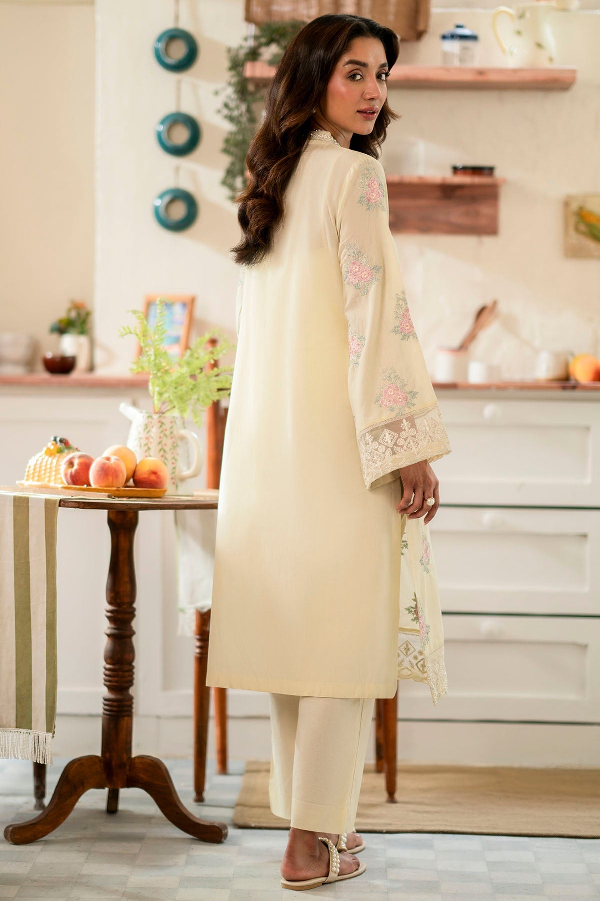 4774-TANISHA EMBROIDERED CAMBRIC STITCHED