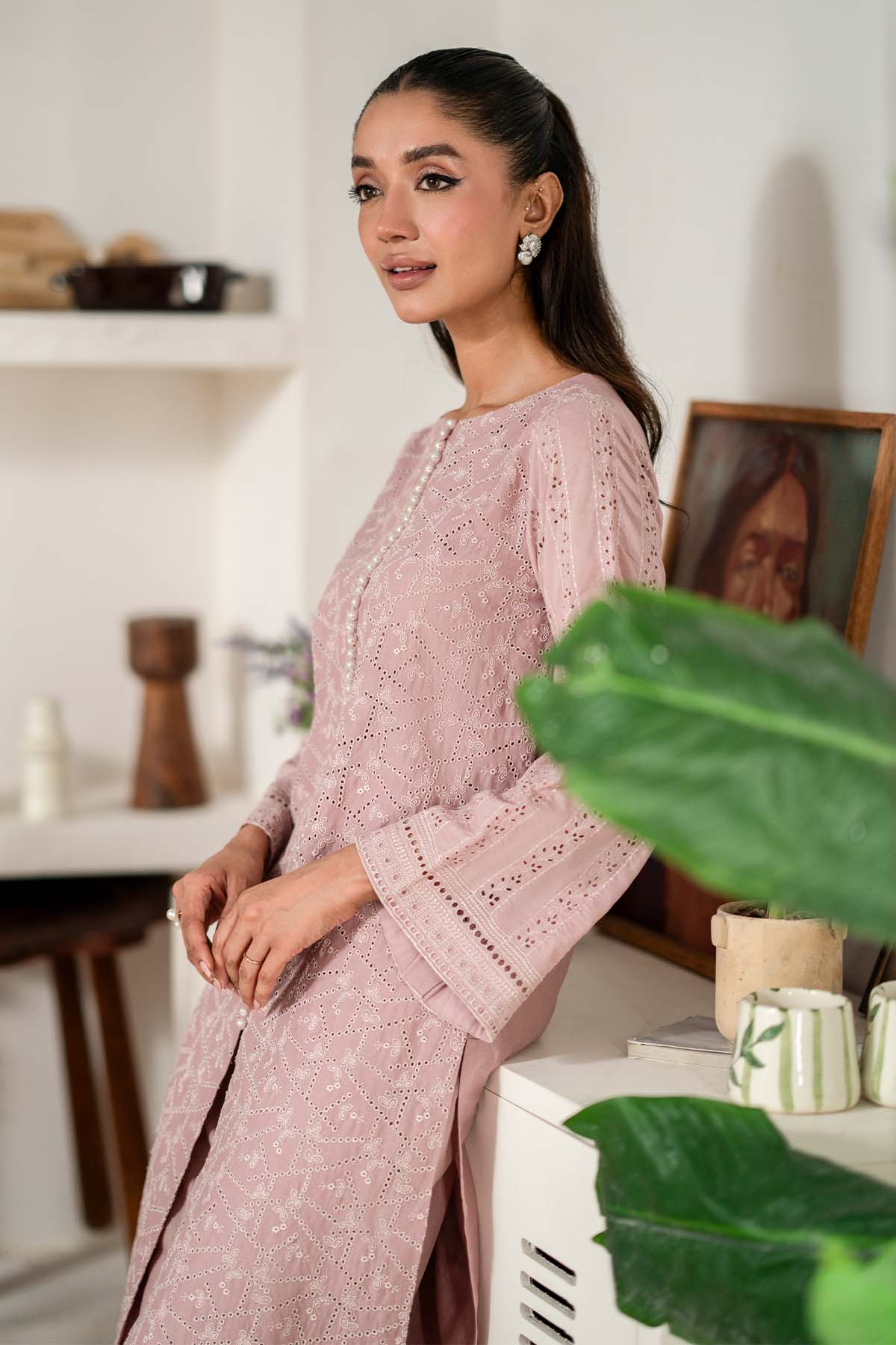 4780-ZAIRA EMBROIDERED CAMBRIC STITCHED