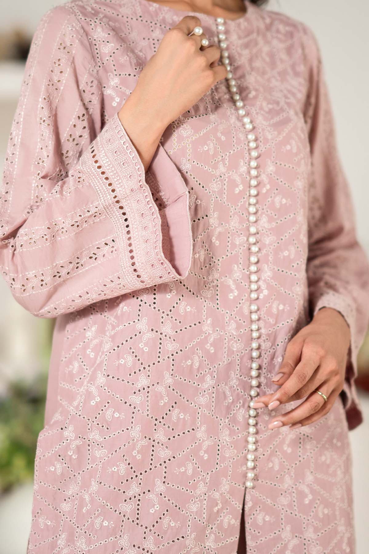 4780-ZAIRA EMBROIDERED CAMBRIC STITCHED