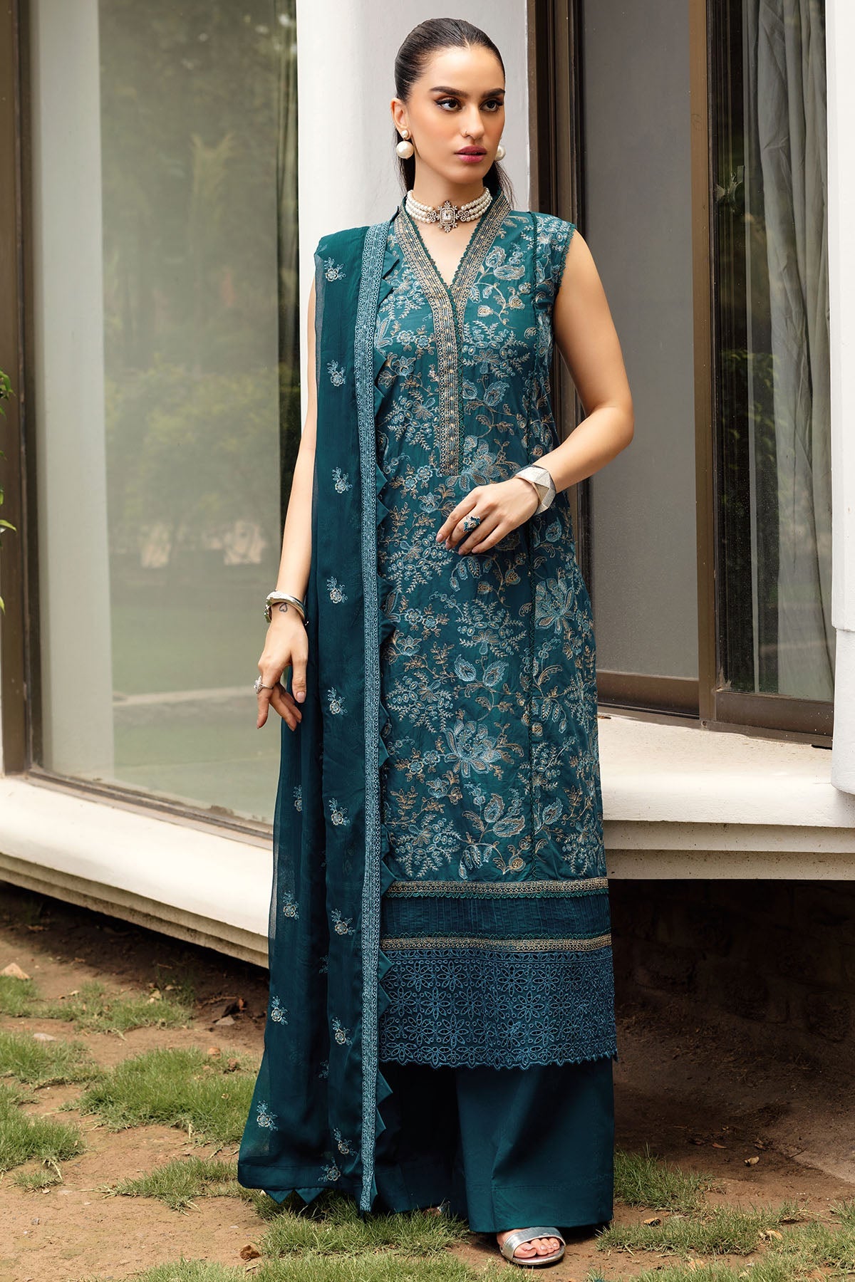 2024 MOTIFZ PREMIUM EMBROIDERED LAWN VOL 4