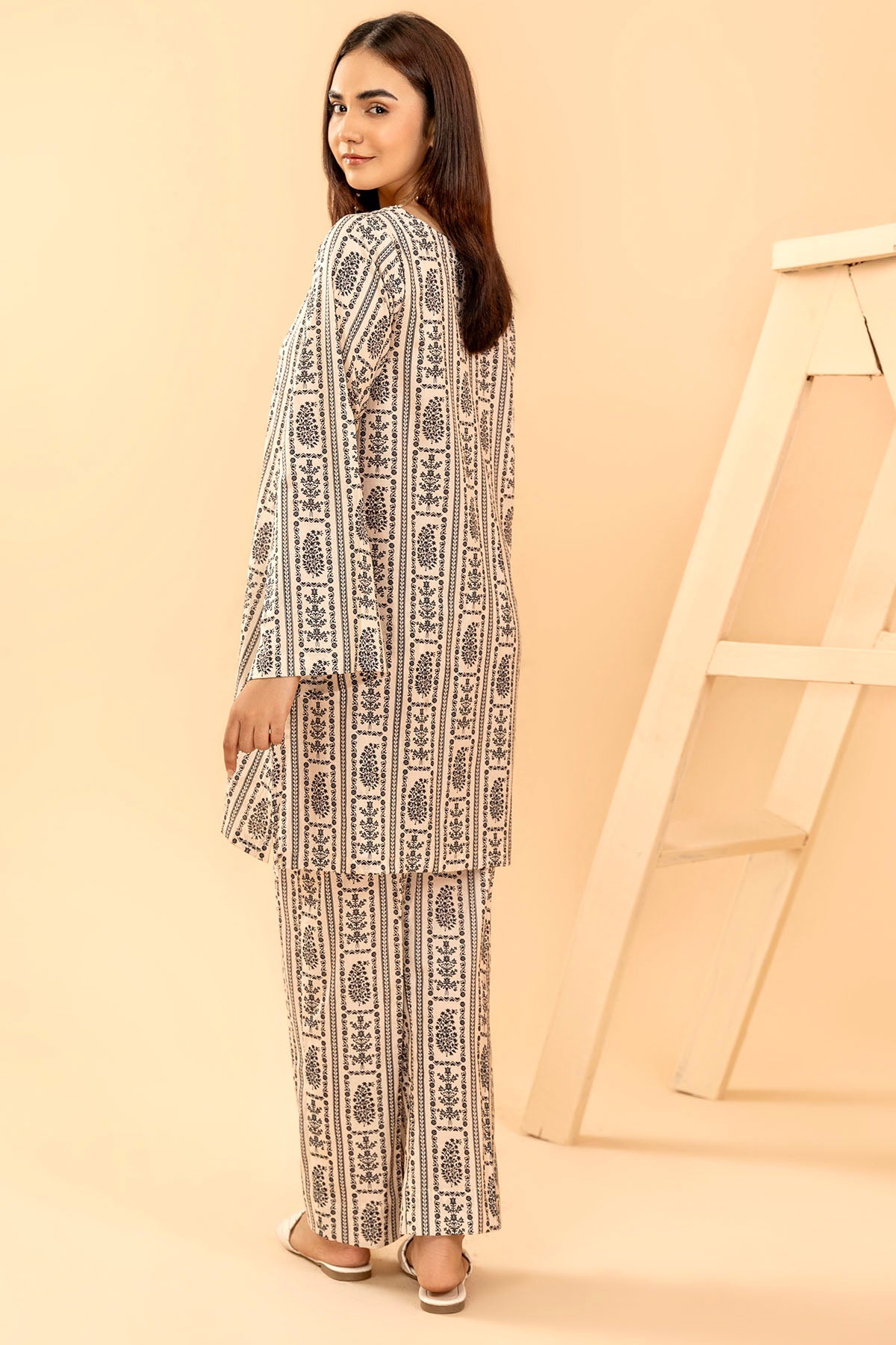 4883-SALWA DIGITAL PRINTED LAWN UNSTITCHED