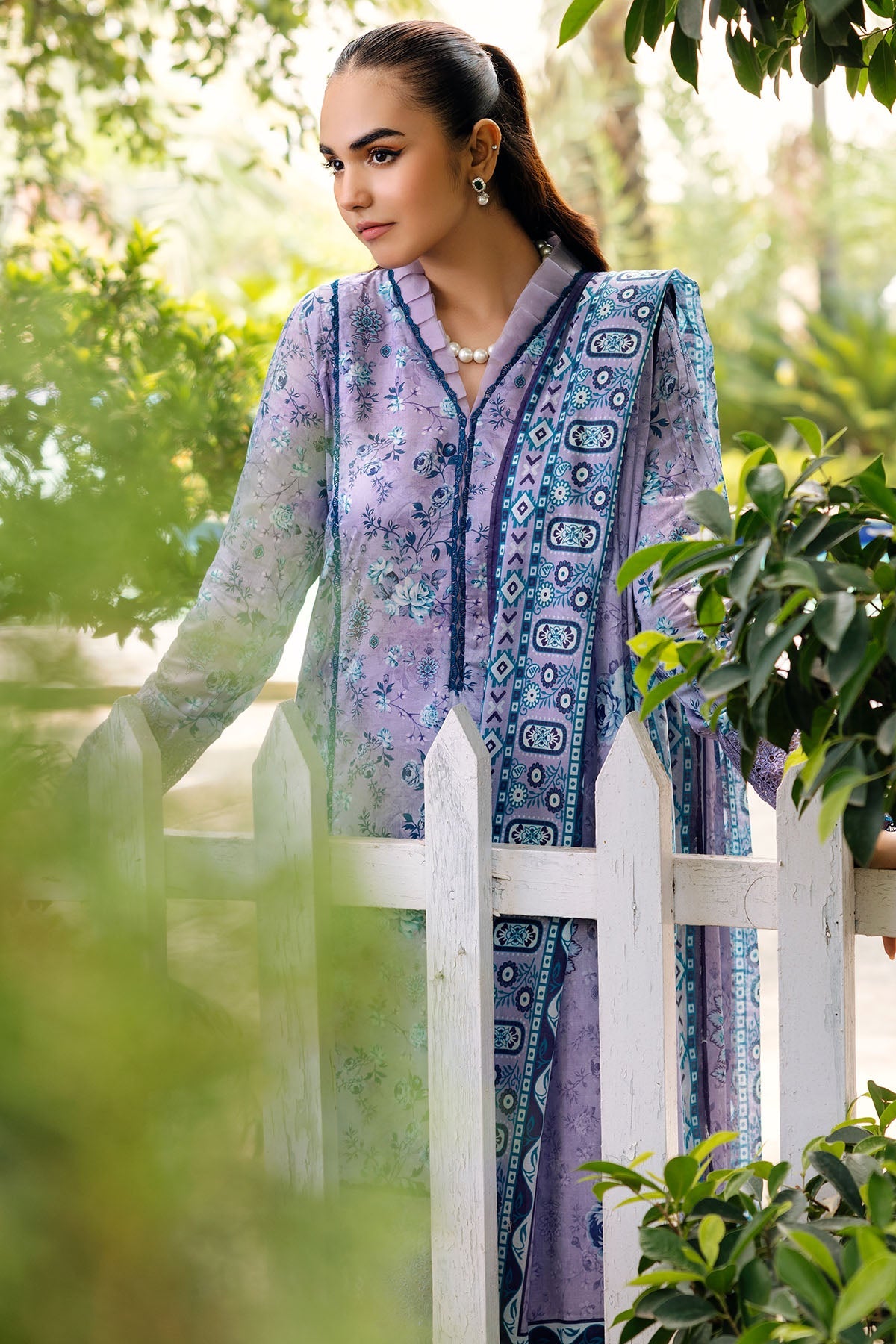 4897-ARISHA DIGITAL PRINTED LAWN STITCHED