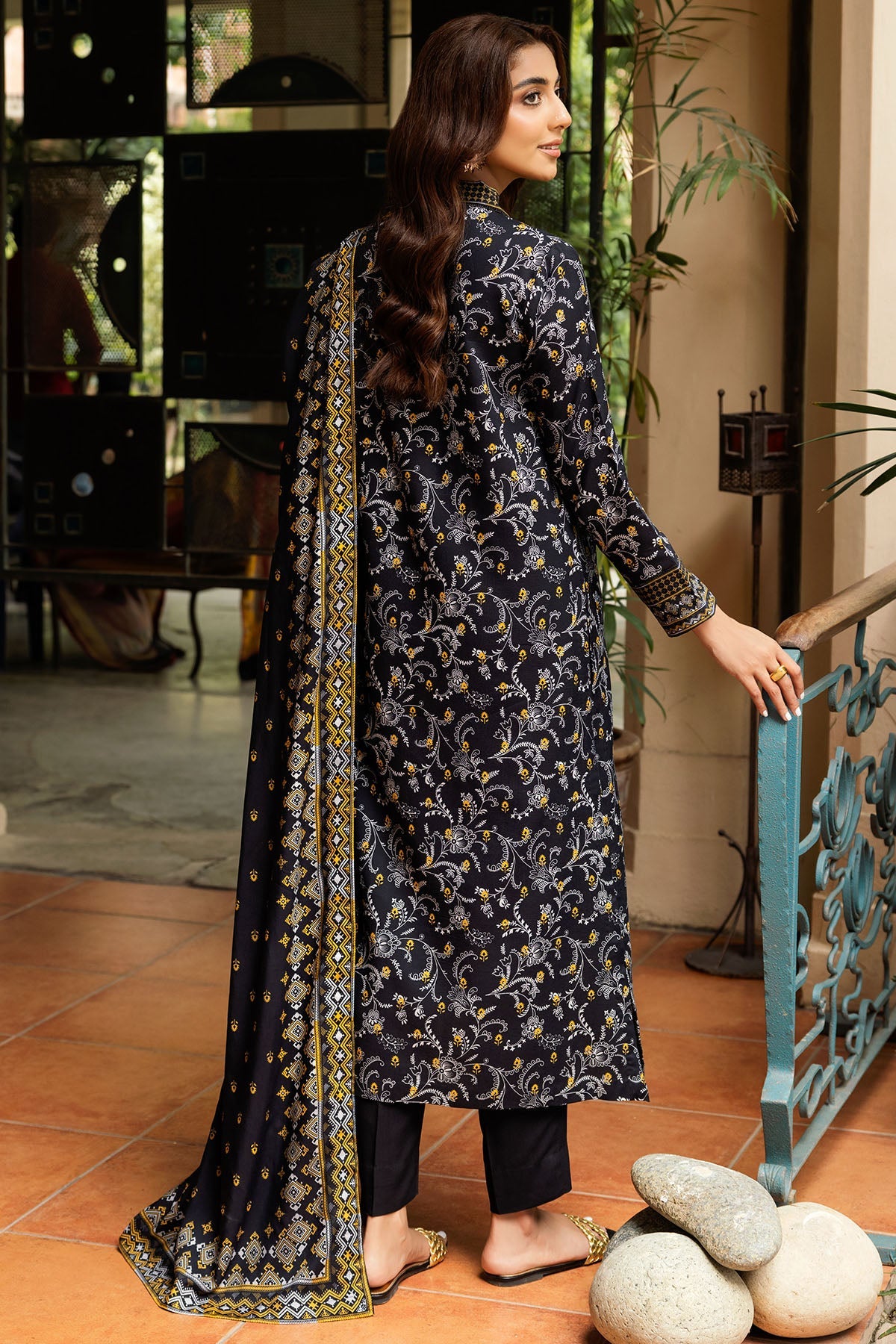 4929-NOEL DIGITAL PRINTED LINEN UNSTITCHED