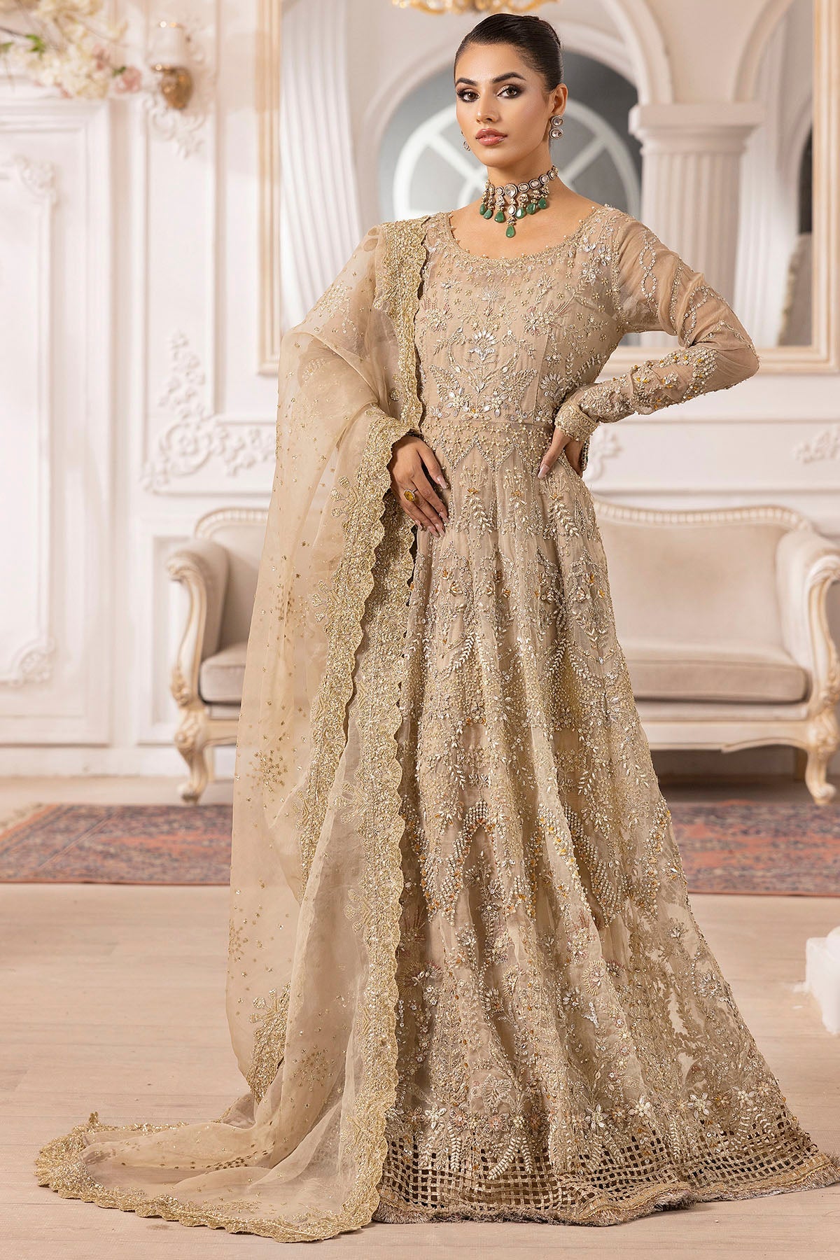 4940-LAIRA EMBROIDERED ORGANZA STITCHED