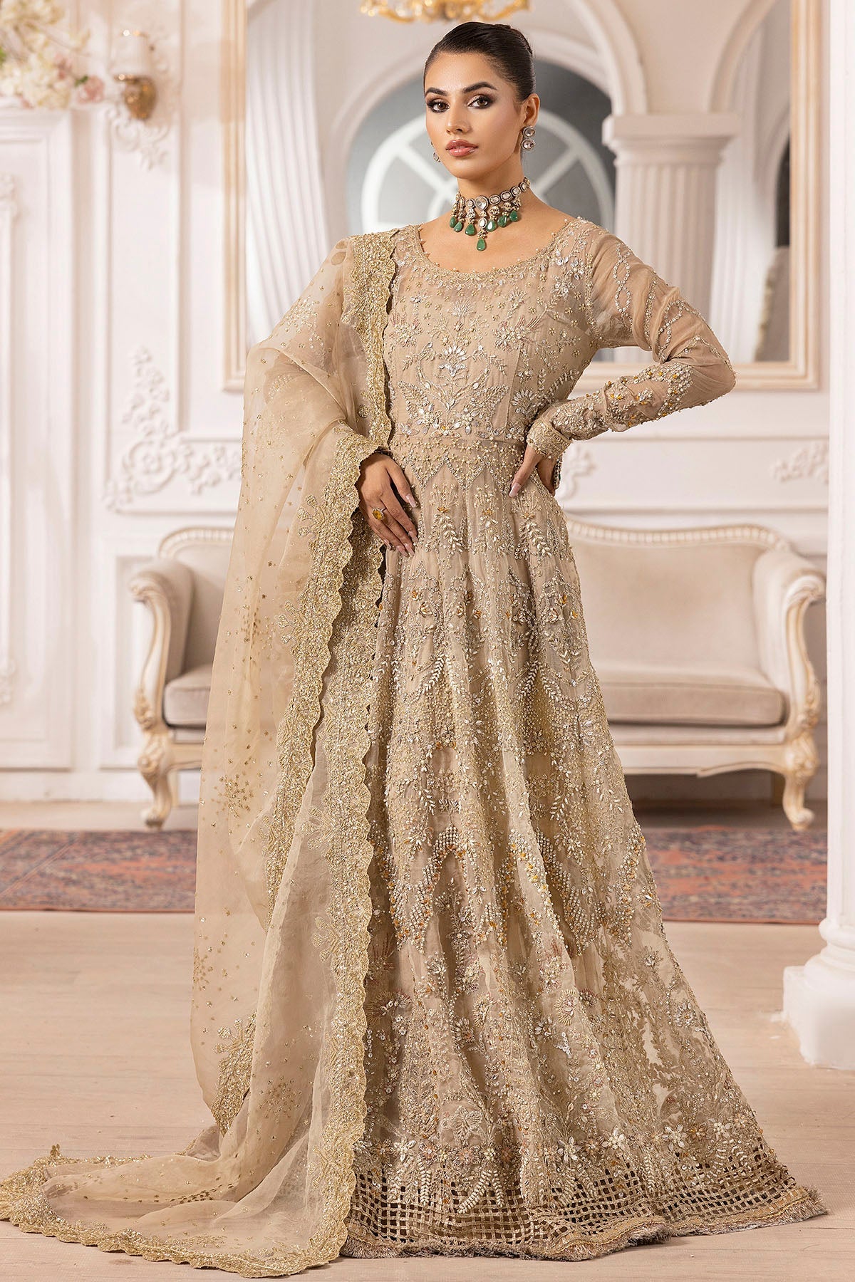 4940-LAIRA EMBROIDERED ORGANZA STITCHED