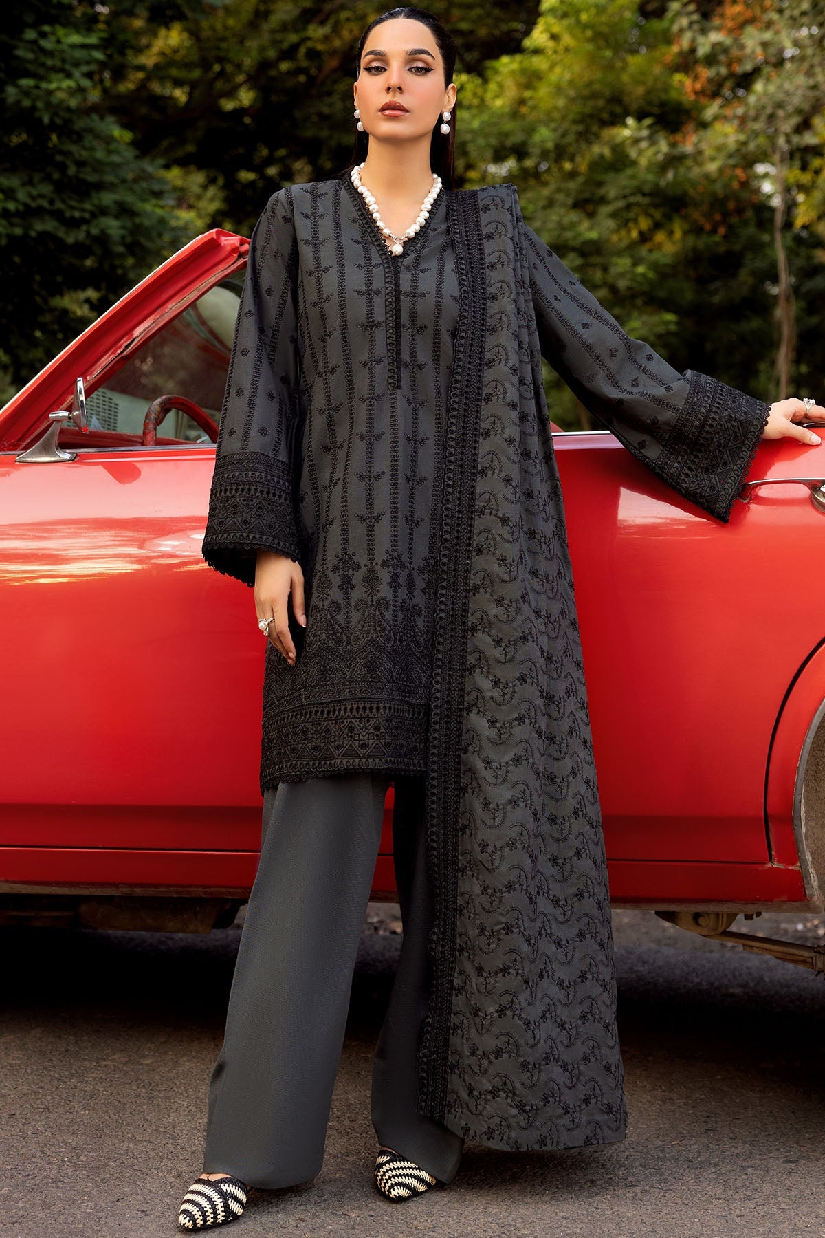 4992-TAZEEN EMBROIDERED KHADDAR STITCHED
