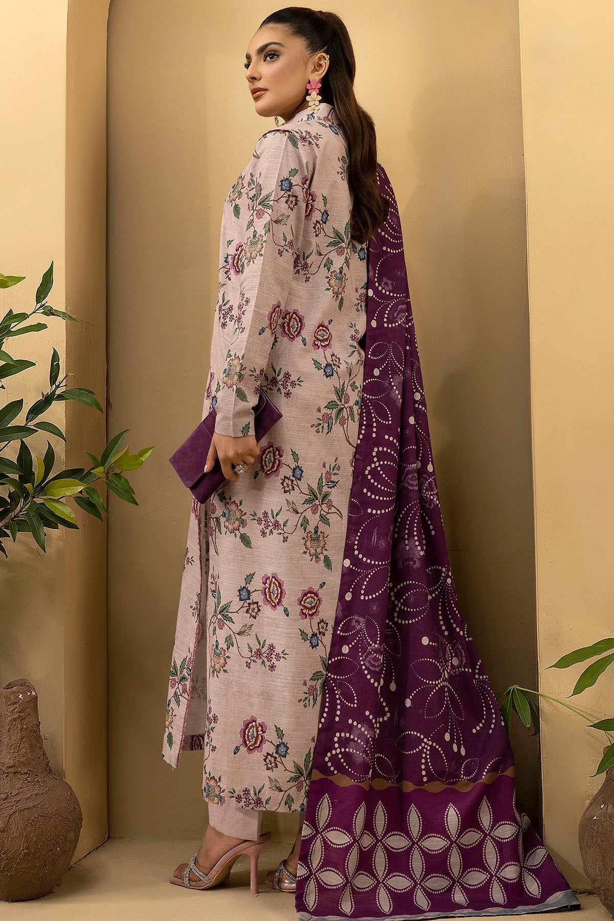 5032-MAIDA DIGITAL PRINTED KHADDAR UNSTITCHED
