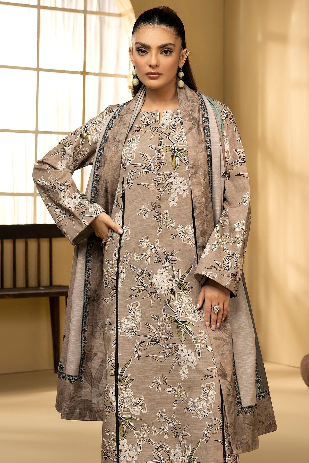 5035-ZUWEYNA DIGITAL PRINTED KHADDAR UNSTITCHED