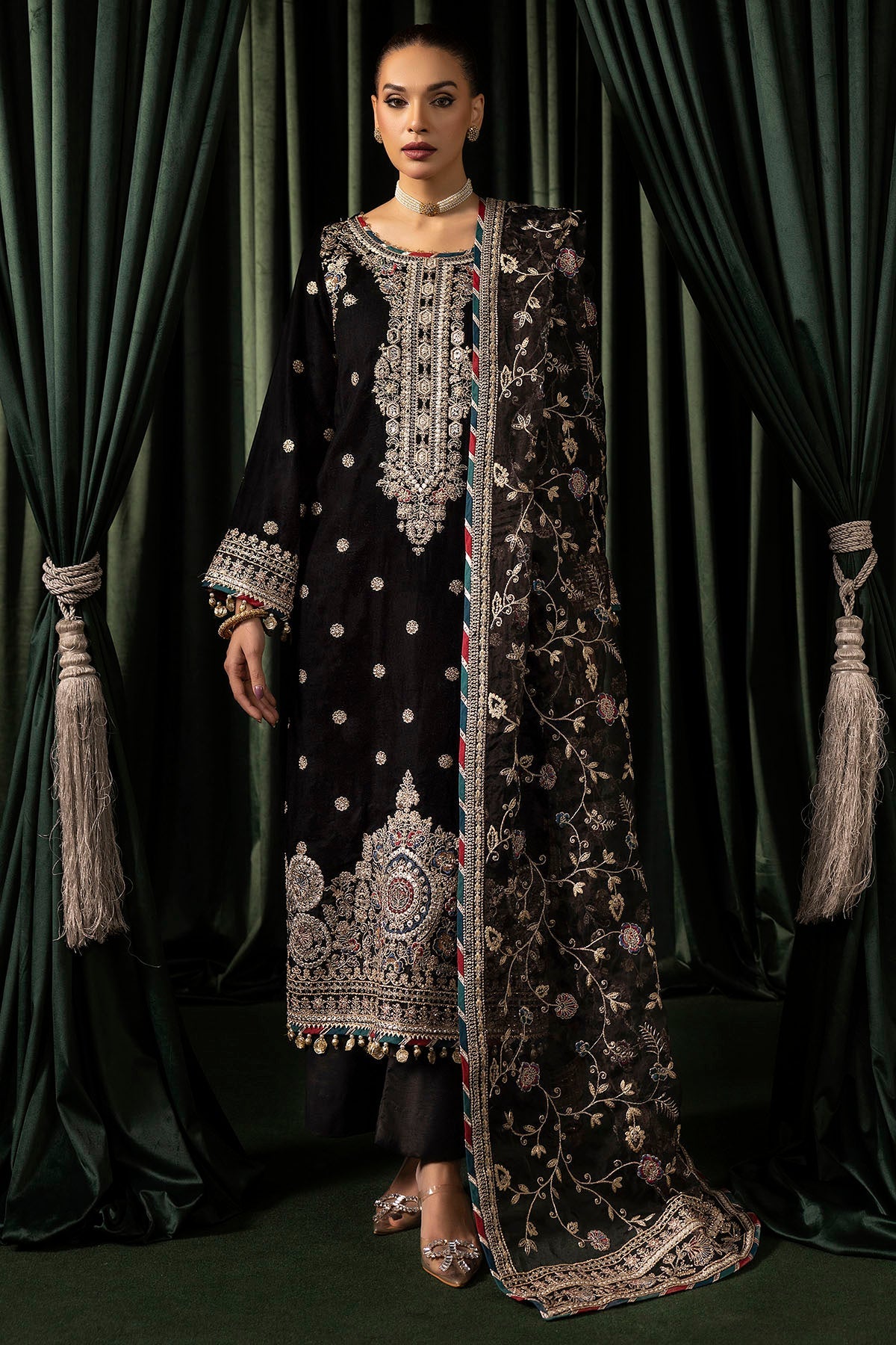 5098-FARZEEN EMBROIDERED VELVET UNSTITCHED