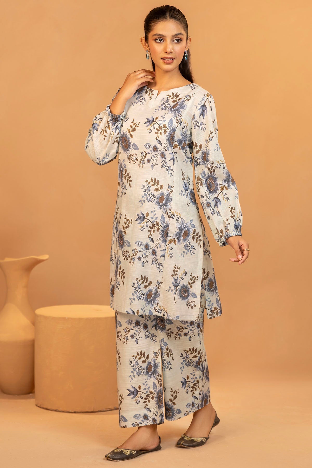 5213-HUMRA DIGITAL PRINTED KHADDAR UNSTITCHED