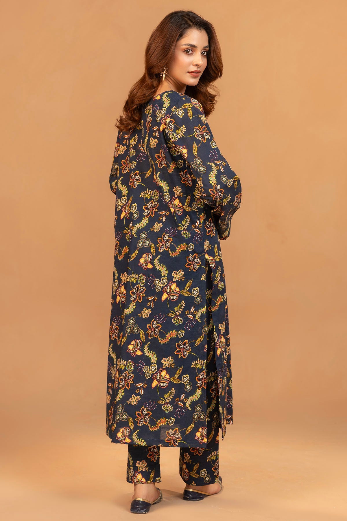 5233-ESMERAY DIGITAL PRINTED KHADDAR UNSTITCHED