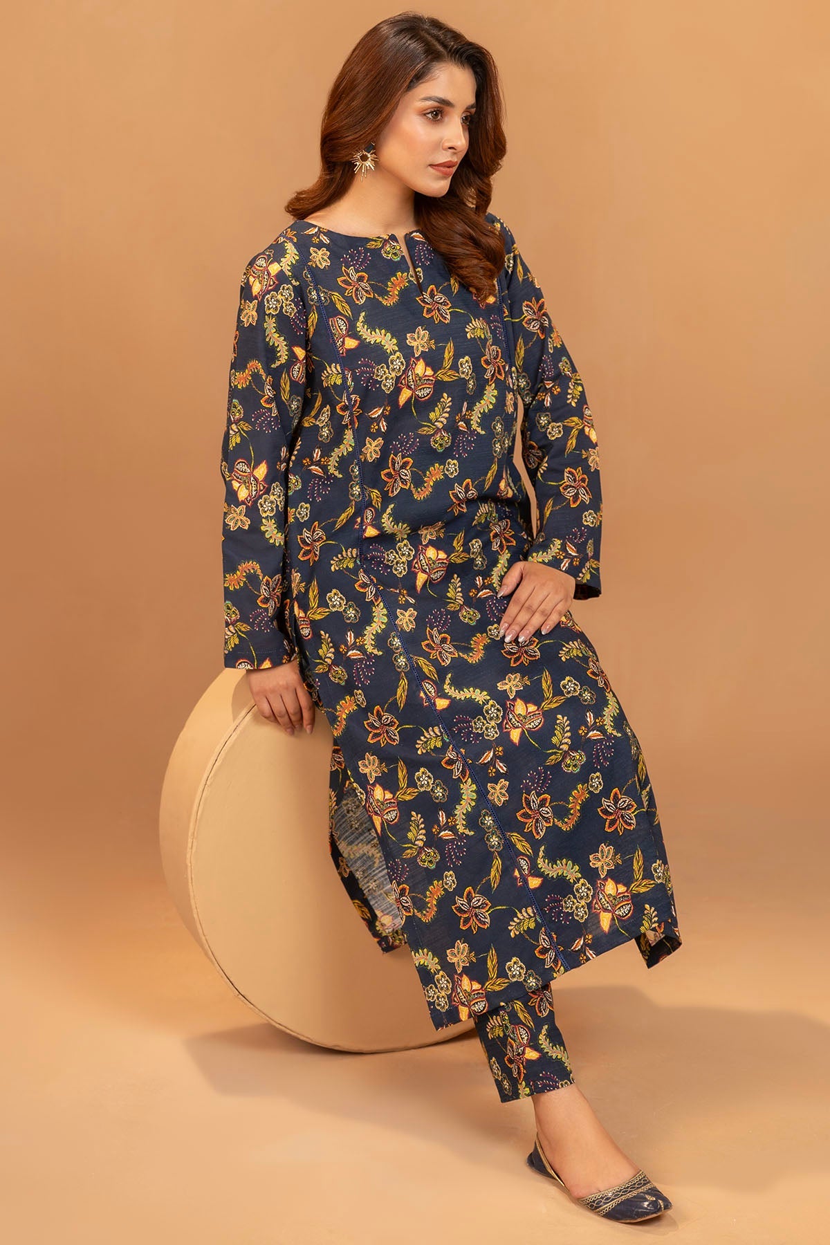 5233-ESMERAY DIGITAL PRINTED KHADDAR UNSTITCHED