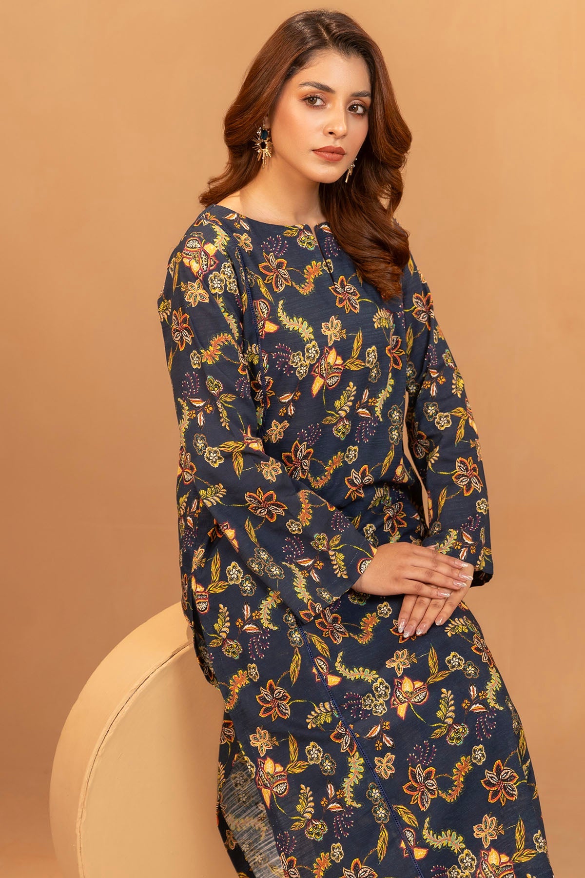 5233-ESMERAY DIGITAL PRINTED KHADDAR UNSTITCHED