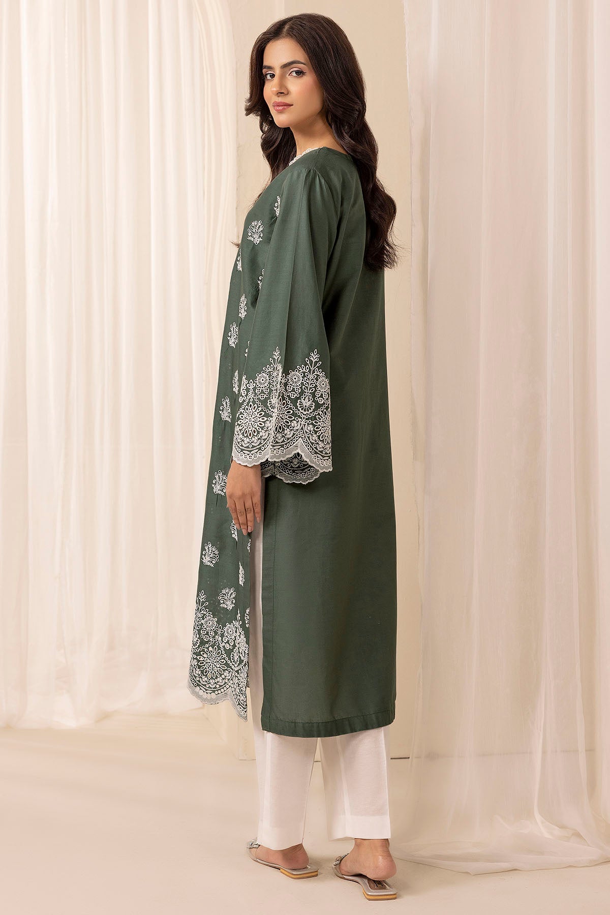5281-CORAL EMBROIDERED CAMBRIC STITCHED