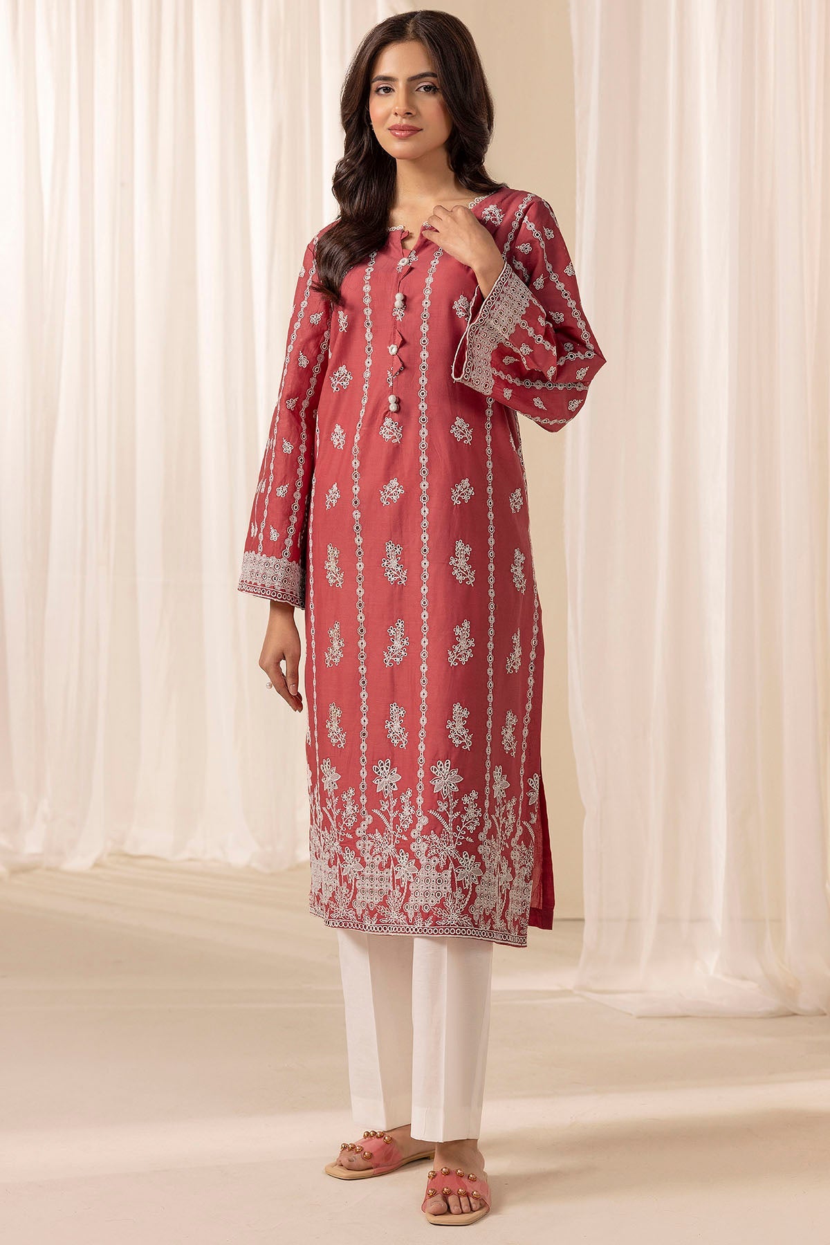 5283-REINE EMBROIDERED CAMBRIC STITCHED