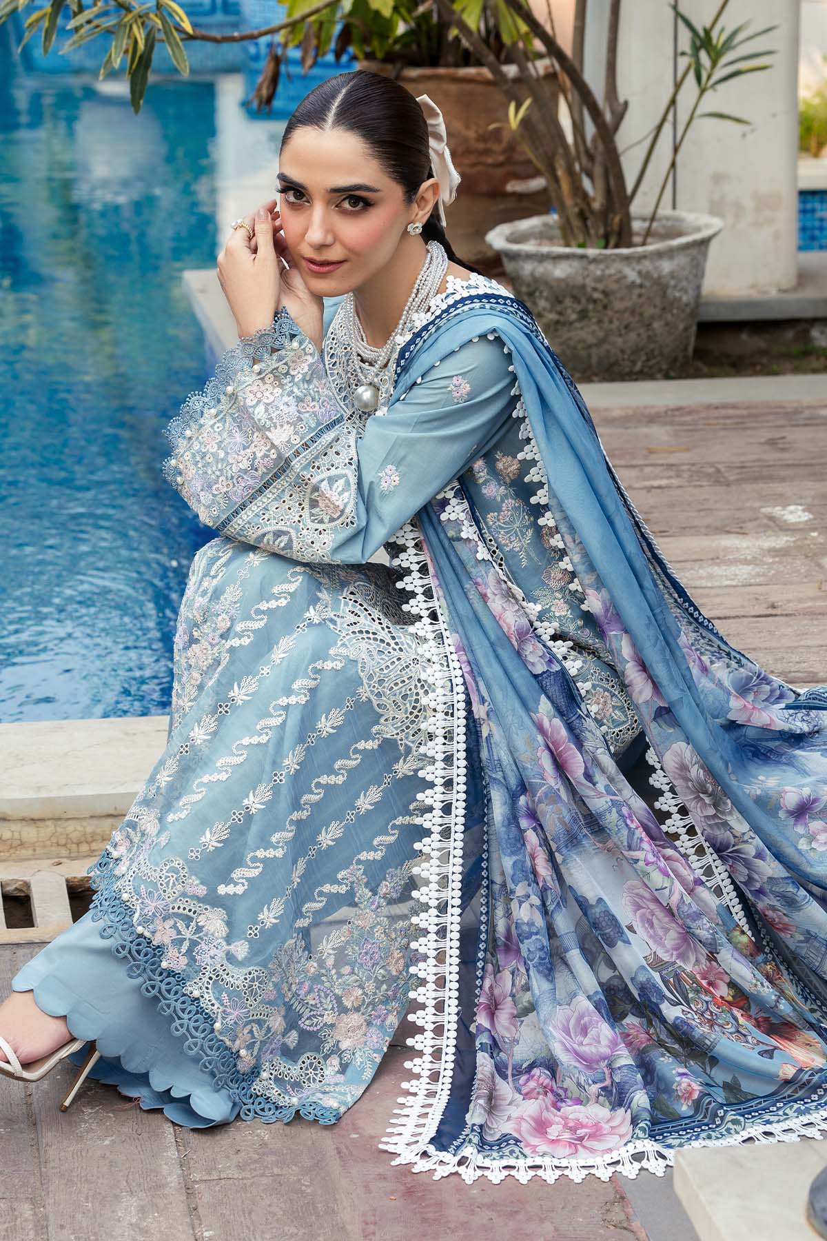 5301-ELAYNE EMBROIDERED LAWN STITCHED