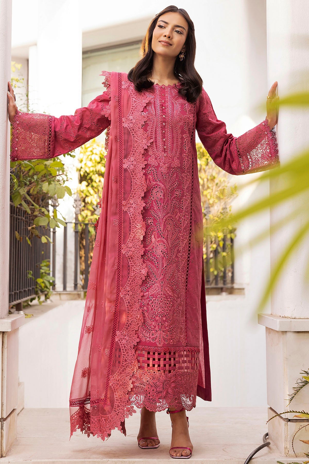 5305-AUBREY EMBROIDERED LAWN STITCHED