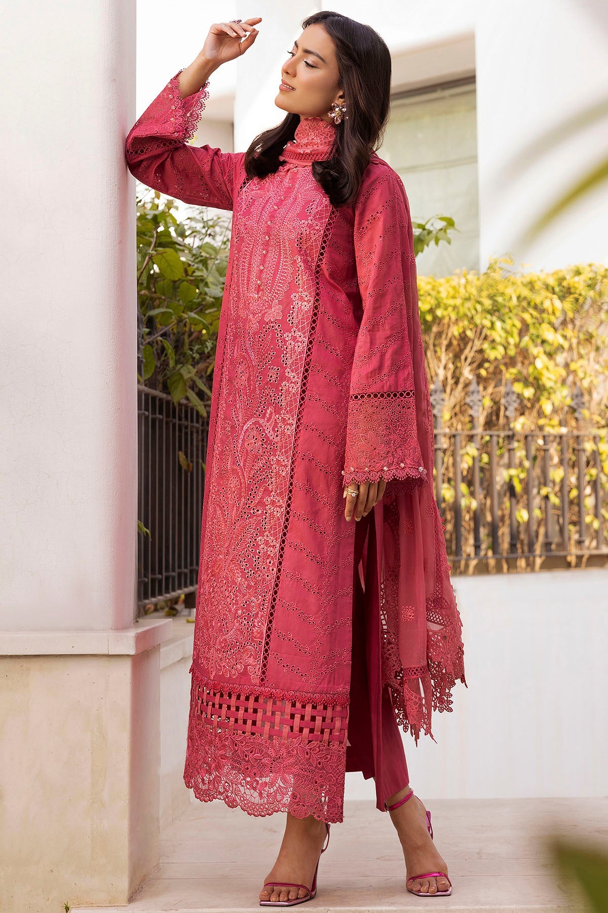 5305-AUBREY EMBROIDERED LAWN STITCHED