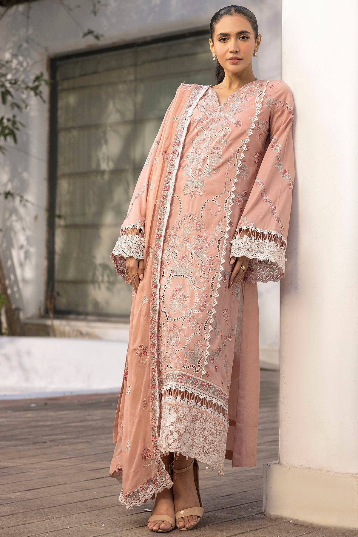 2025 MOTIFZ PREMIUM EMBROIDERED LAWN VOL 1