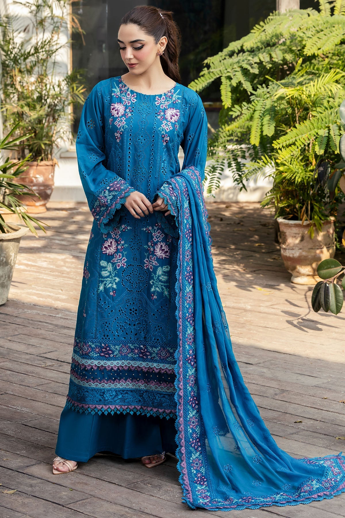 2025 MOTIFZ PREMIUM EMBROIDERED LAWN VOL 1