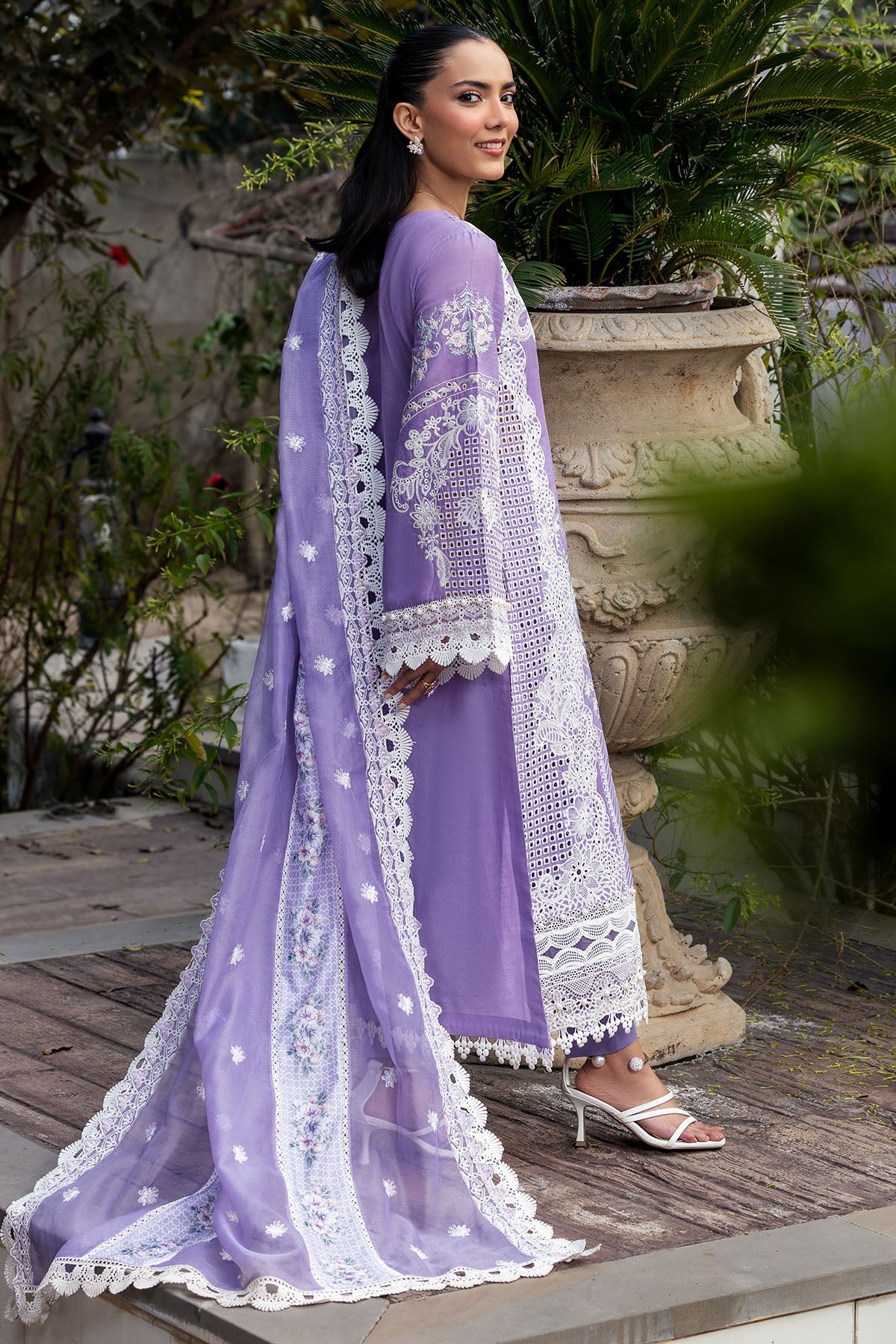 5318-ELISE EMBROIDERED LAWN STITCHED