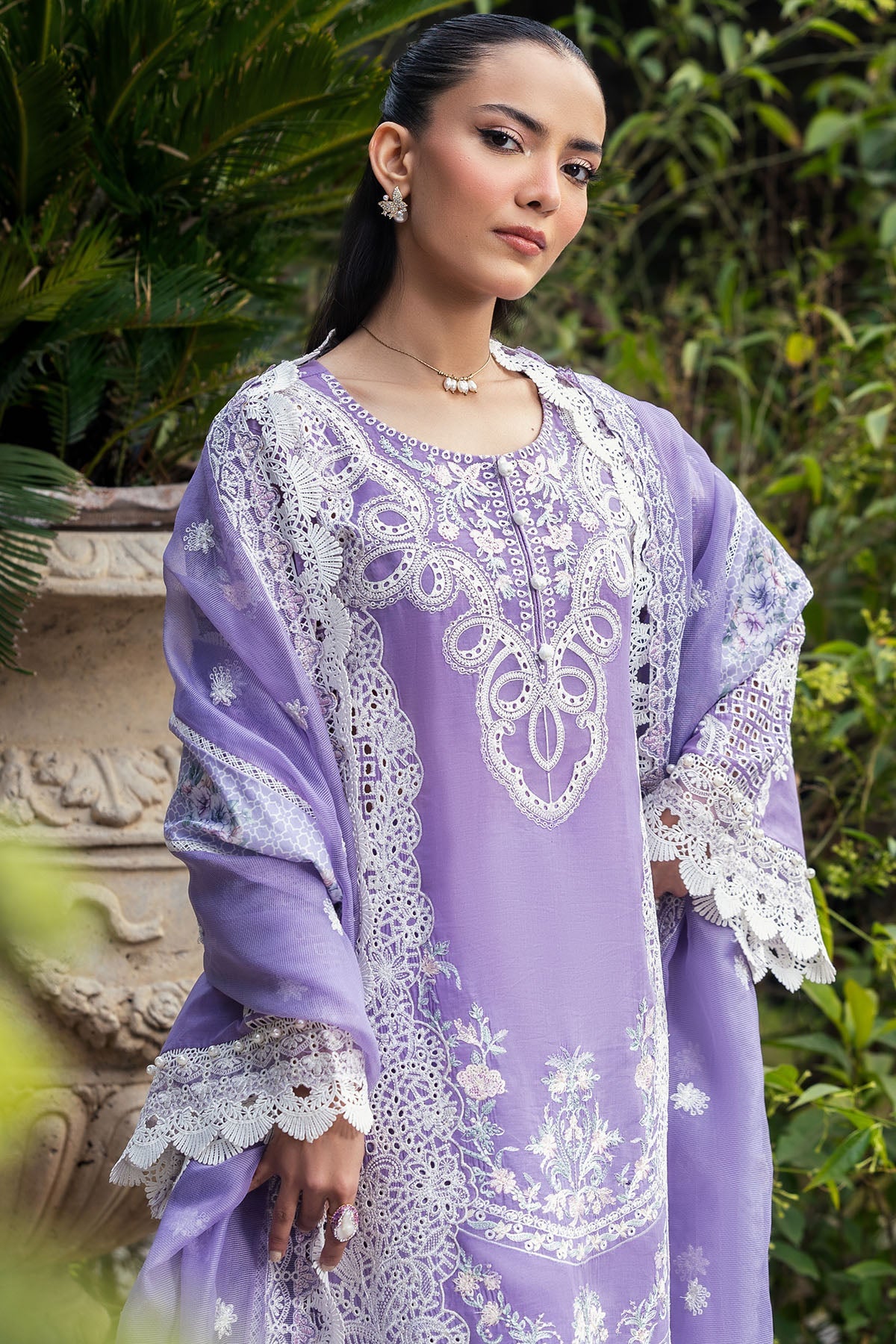 5318-ELISE EMBROIDERED LAWN STITCHED