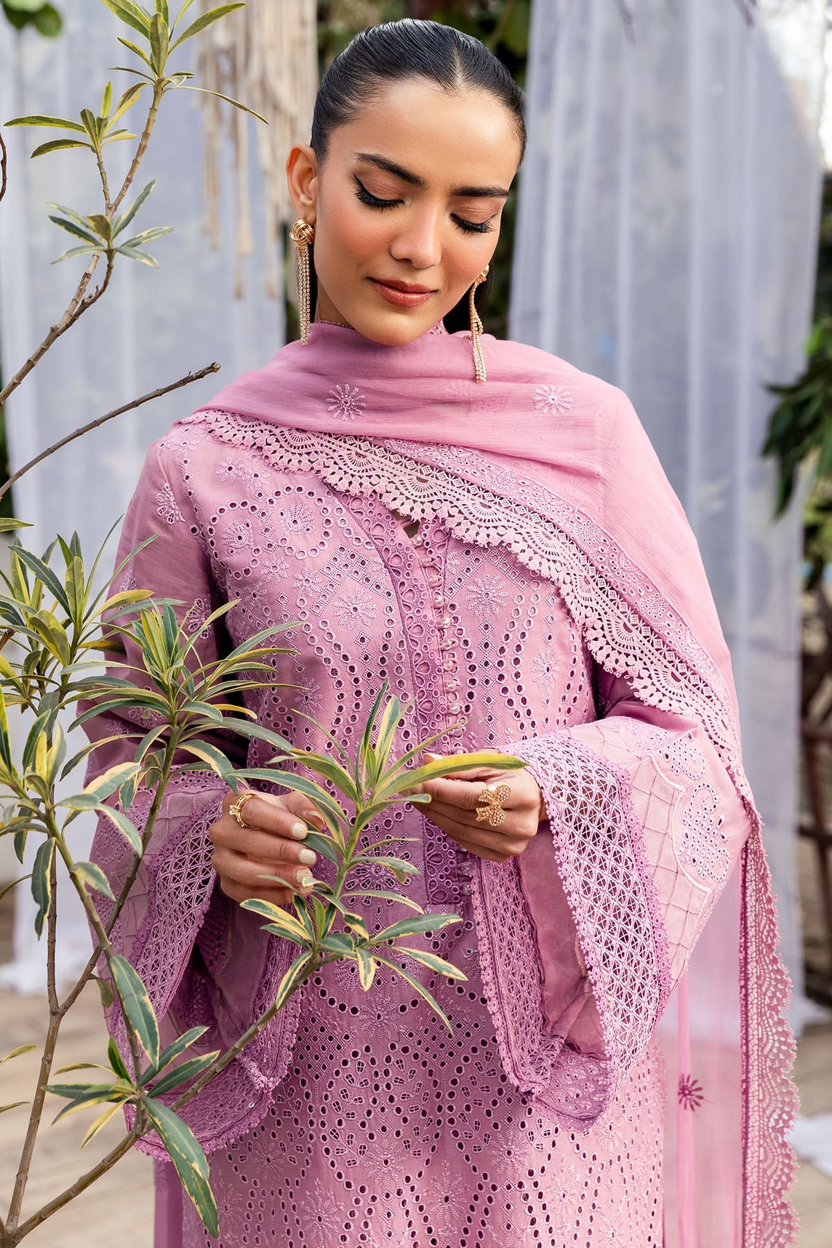 5321-CIEL EMBROIDERED LAWN STITCHED