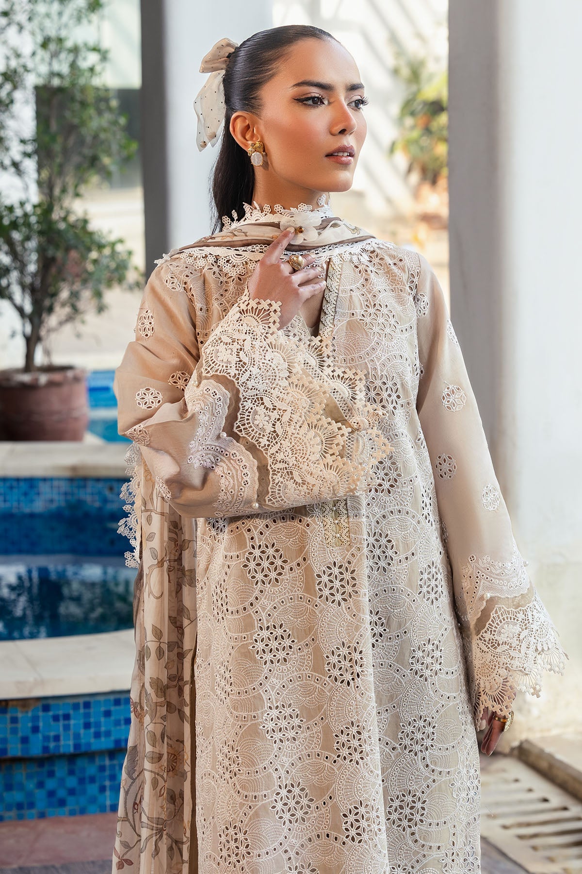 5322-DIANE EMBROIDERED LAWN STITCHED