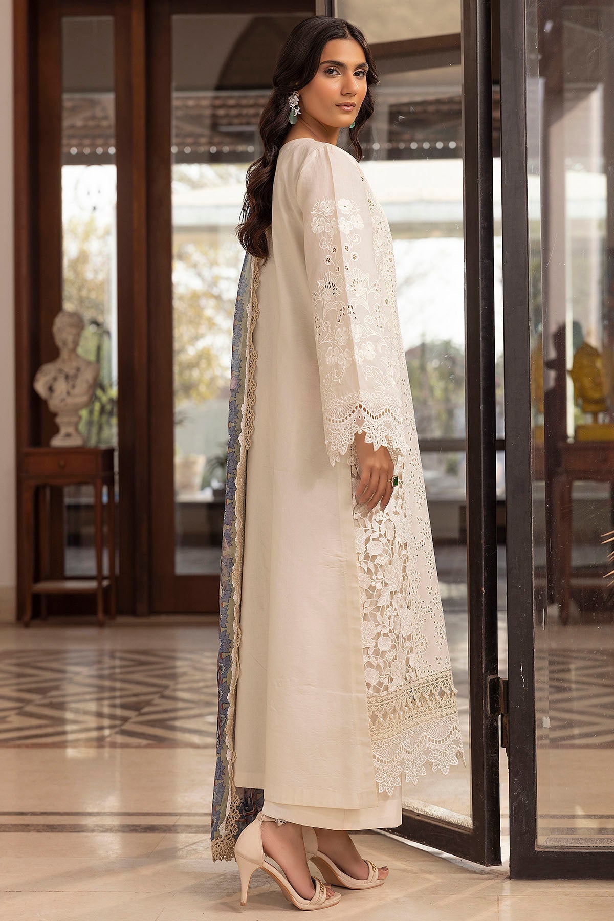 5324-SIDONIE EMBROIDERED LAWN STITCHED