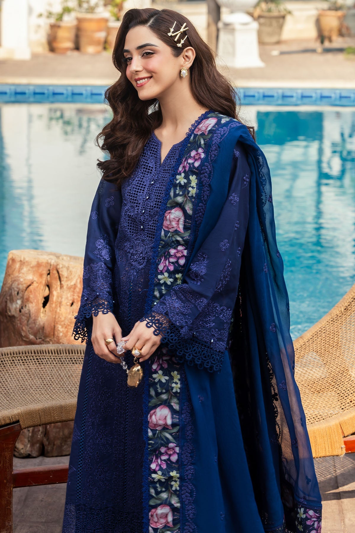 5330-MAELYS EMBROIDERED LAWN STITCHED