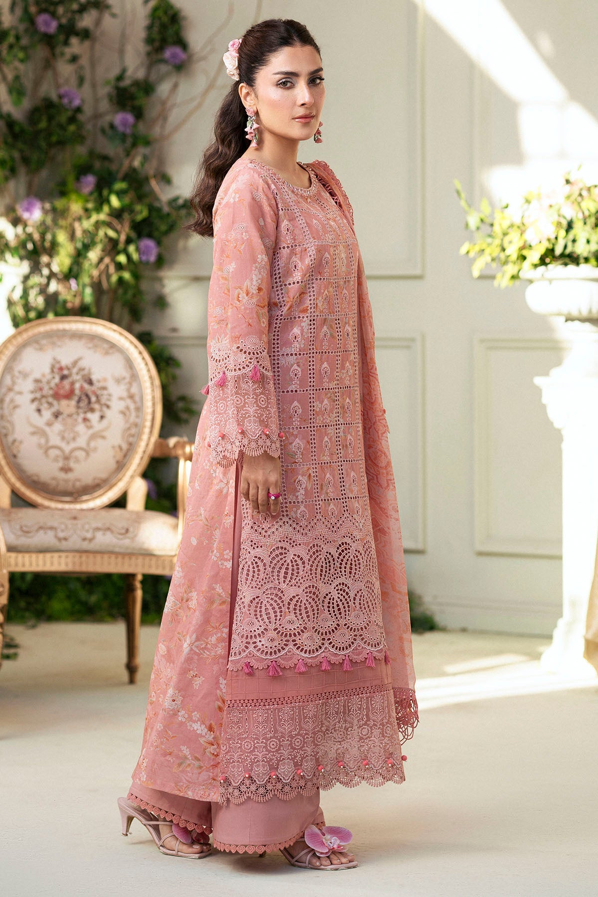 5427-LOTUS EMBROIDERED LAWN STITCHED