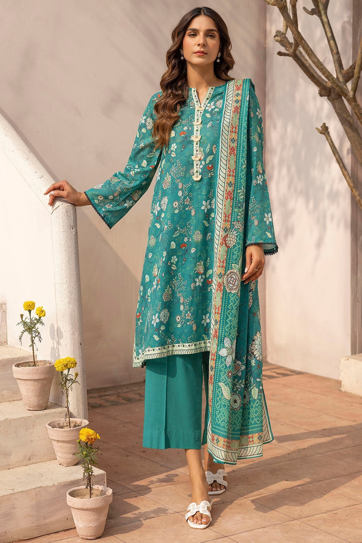 2025 RANG BY MOTIFZ DIGITAL PRINTED LAWN VOL 1