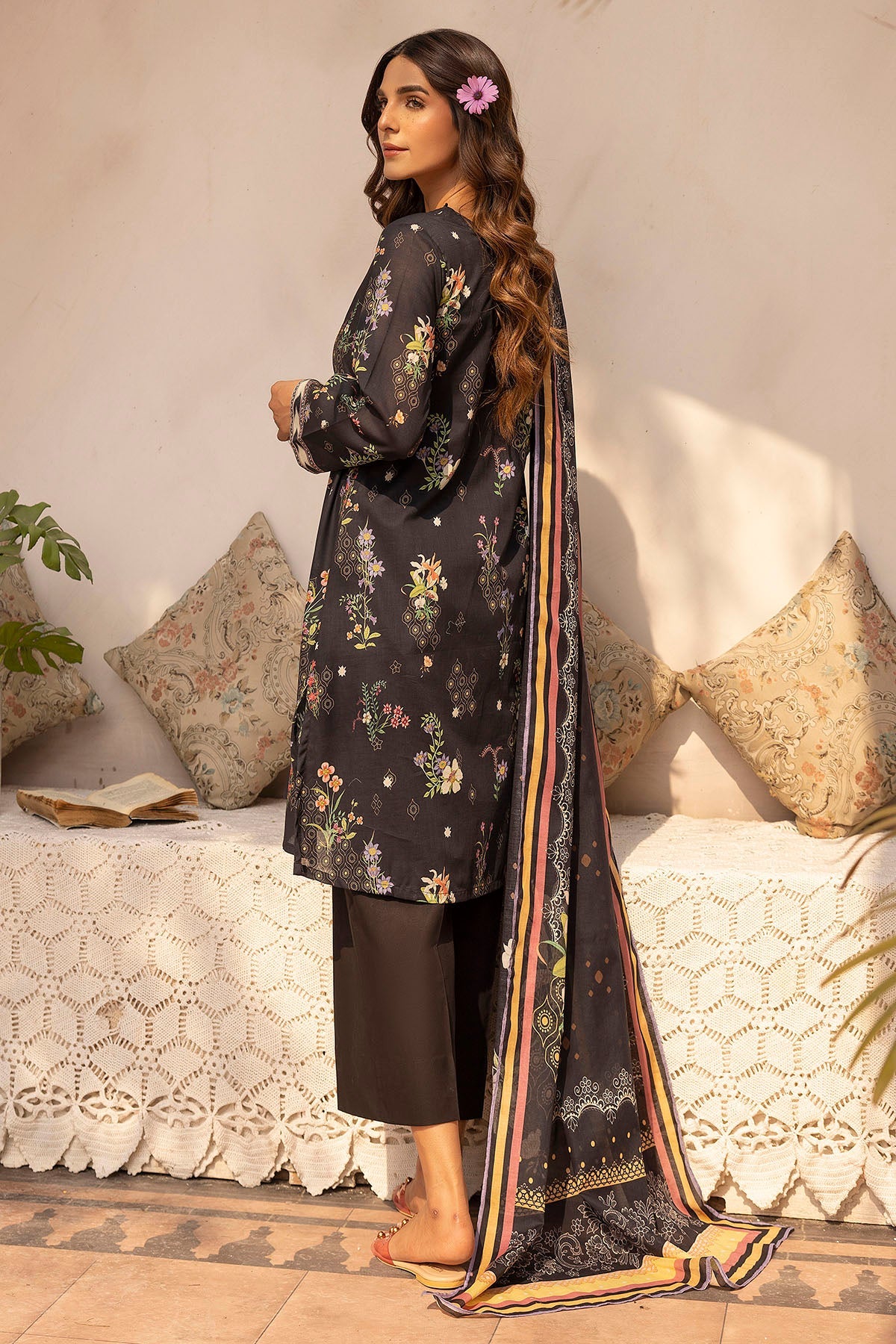 5439-AMARI DIGITAL PRINTED LAWN UNSTITCHED