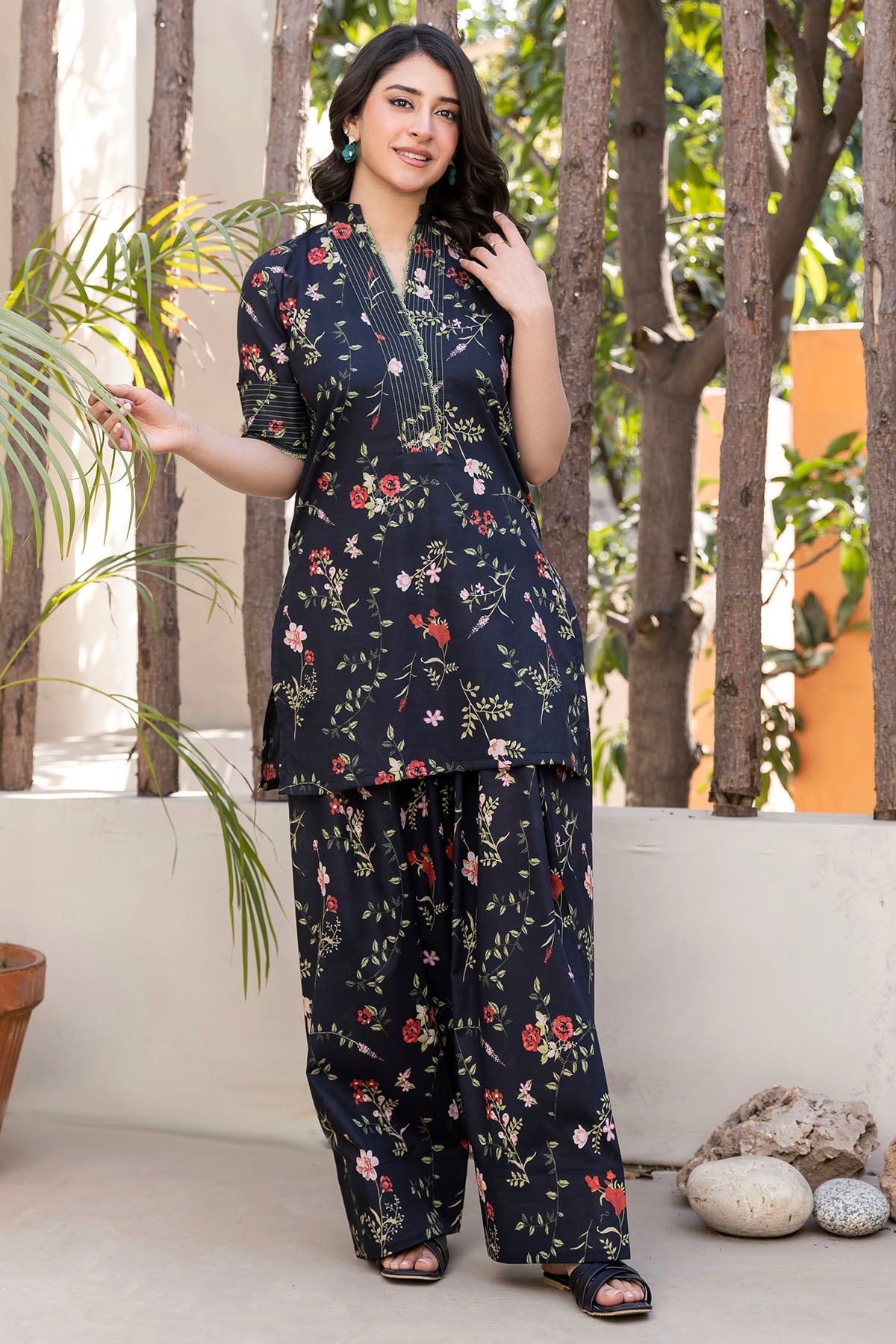 2025 RANG BY MOTIFZ DIGITAL PRINTED LAWN VOL 5