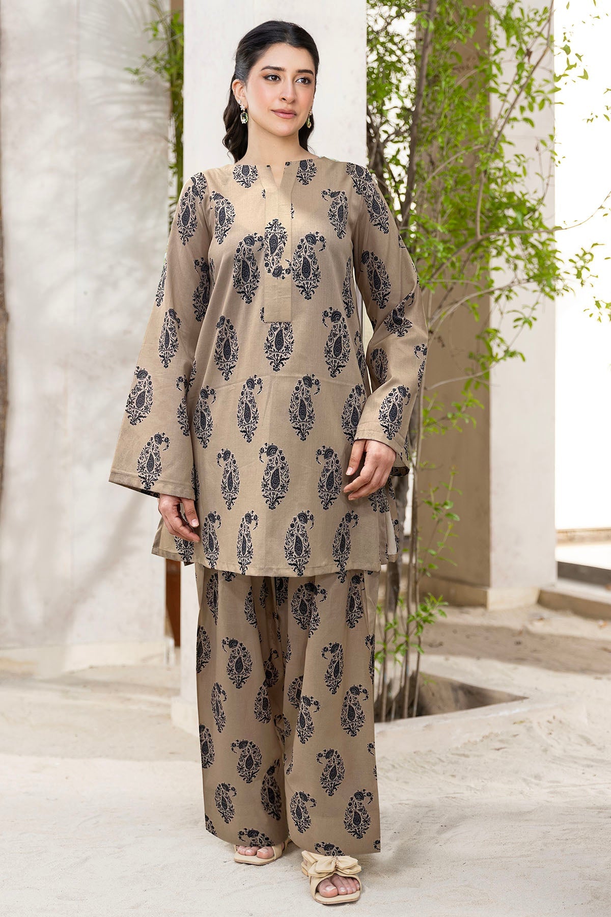 2025 RANG BY MOTIFZ DIGITAL PRINTED LAWN VOL 5