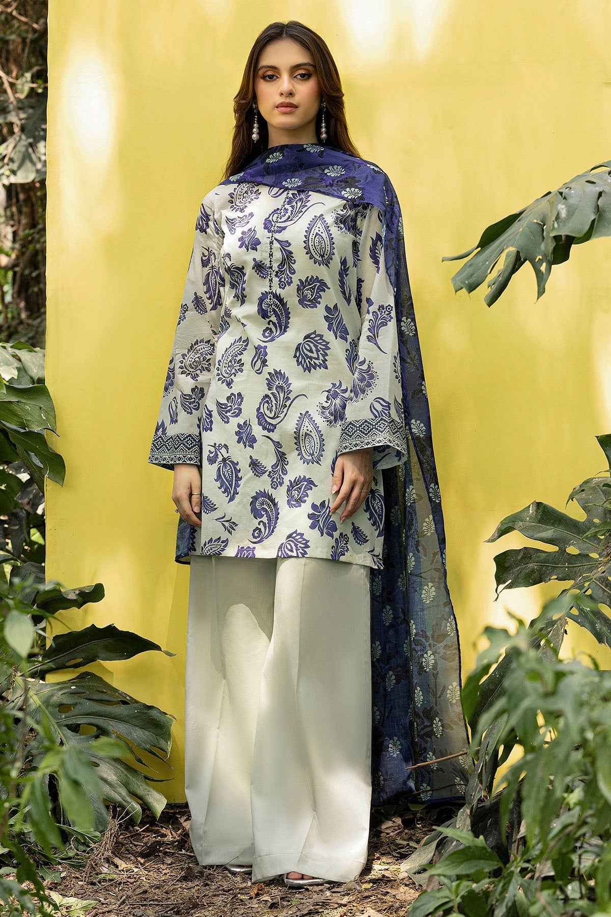 2025 RANG BY MOTIFZ DIGITAL PRINTED LAWN VOL 7