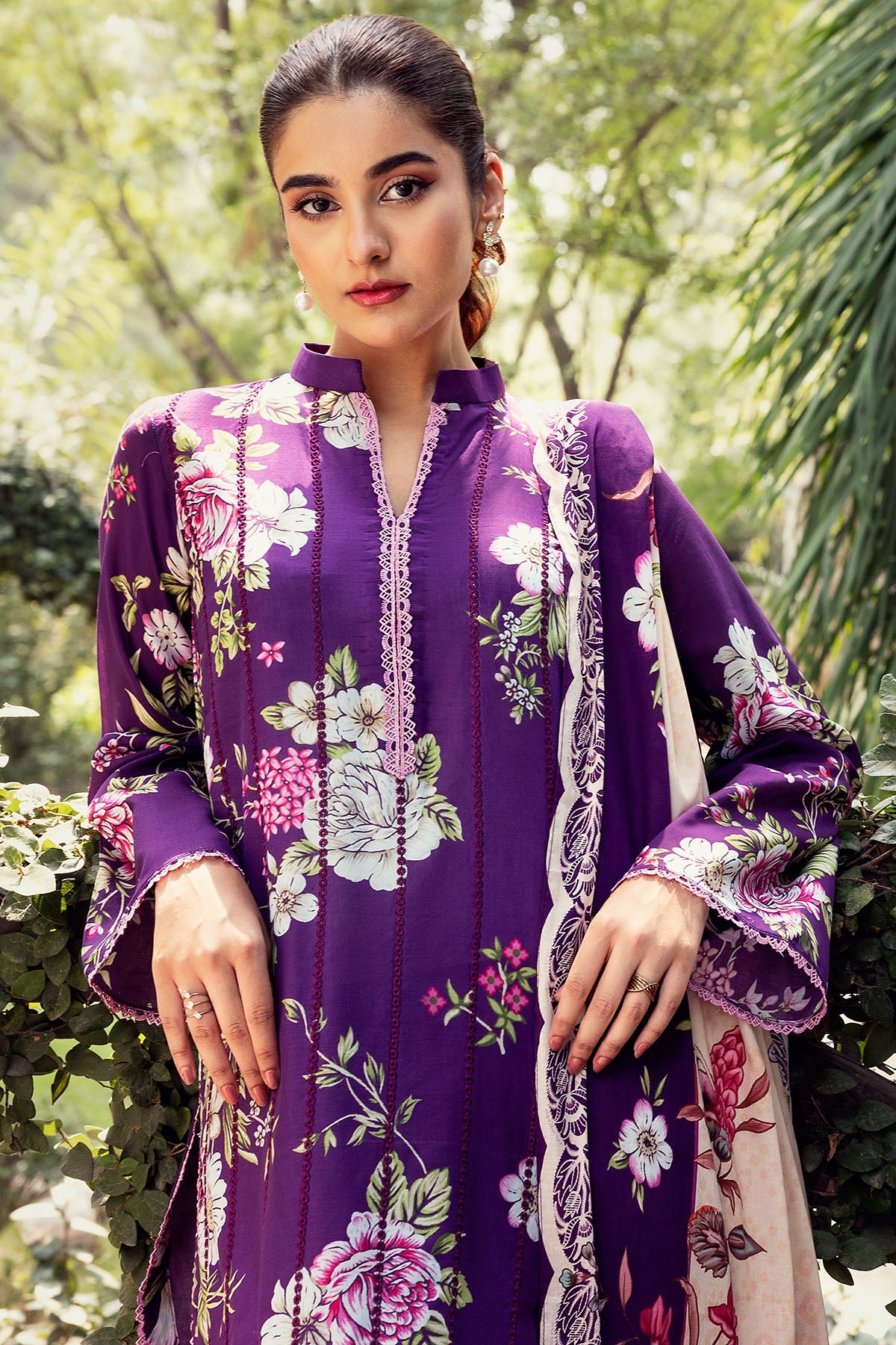 5564-GRETA DIGITAL PRINTED LAWN UNSTITCHED