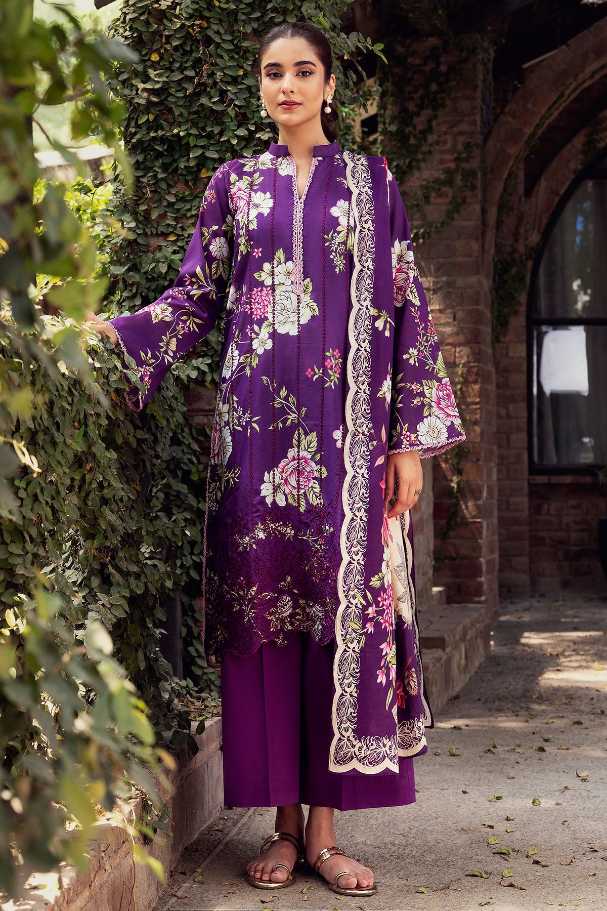 2025 UMANG BY MOTIFZ DIGITAL PRINTED EMBROIDERED LAWN VOL 3