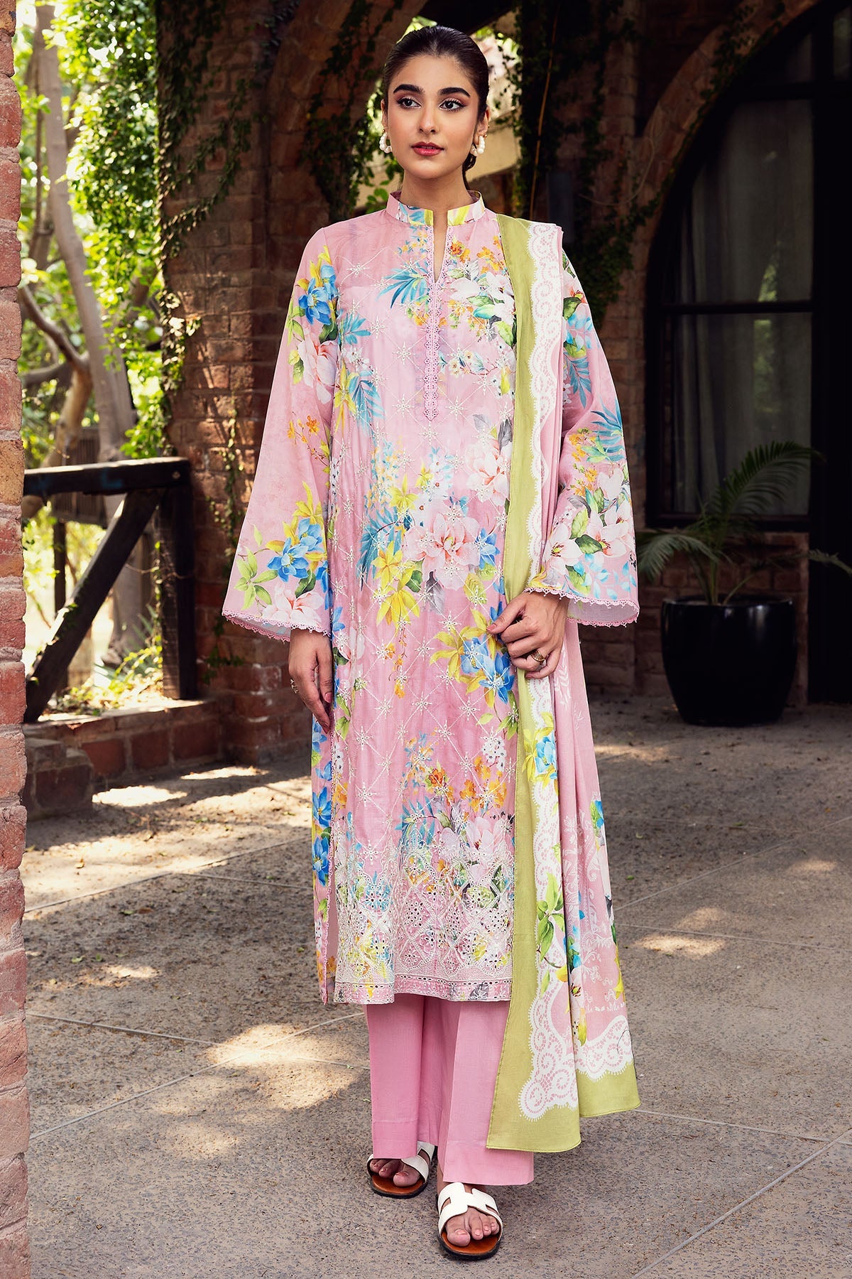 2025 UMANG BY MOTIFZ DIGITAL PRINTED EMBROIDERED LAWN VOL 3