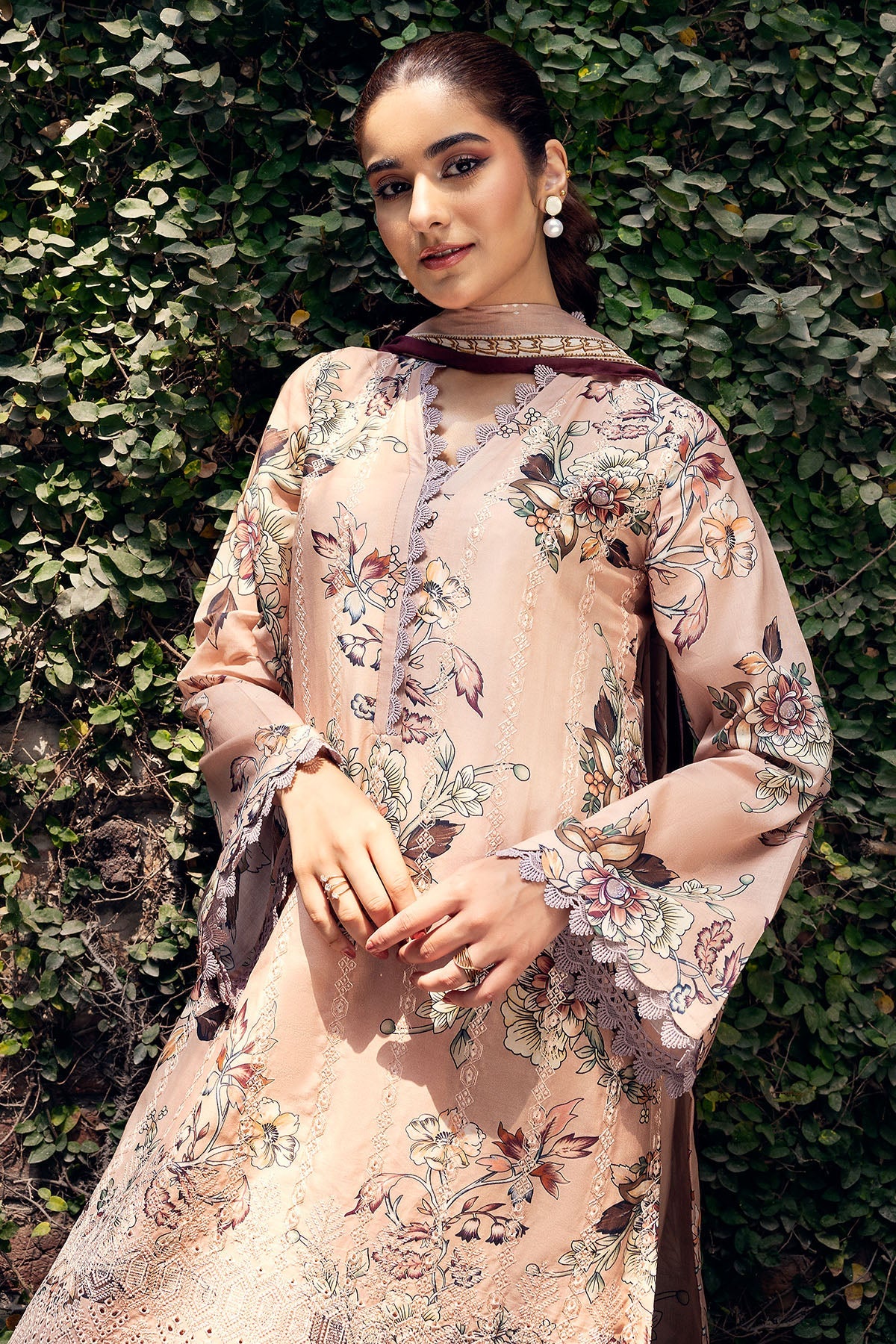 5573-EZRA DIGITAL PRINTED LAWN UNSTITCHED