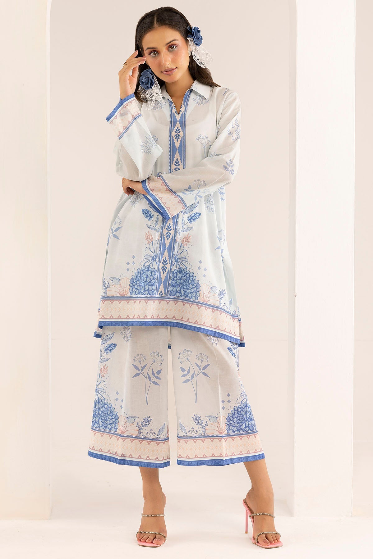 5625-CHANTAL DIGITAL PRINTED CAMBRIC STITCHED