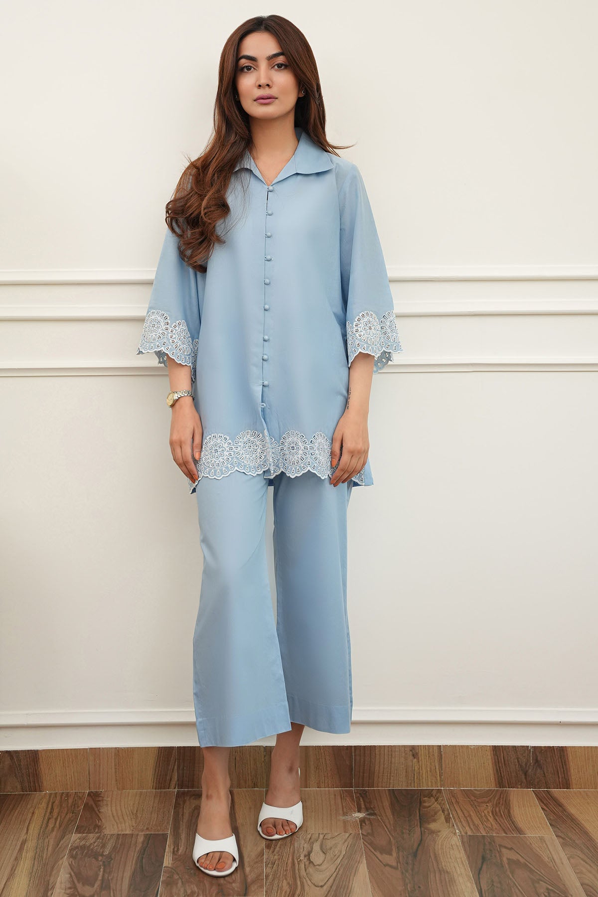 5661-OLEA EMBROIDERED CAMBRIC STITCHED