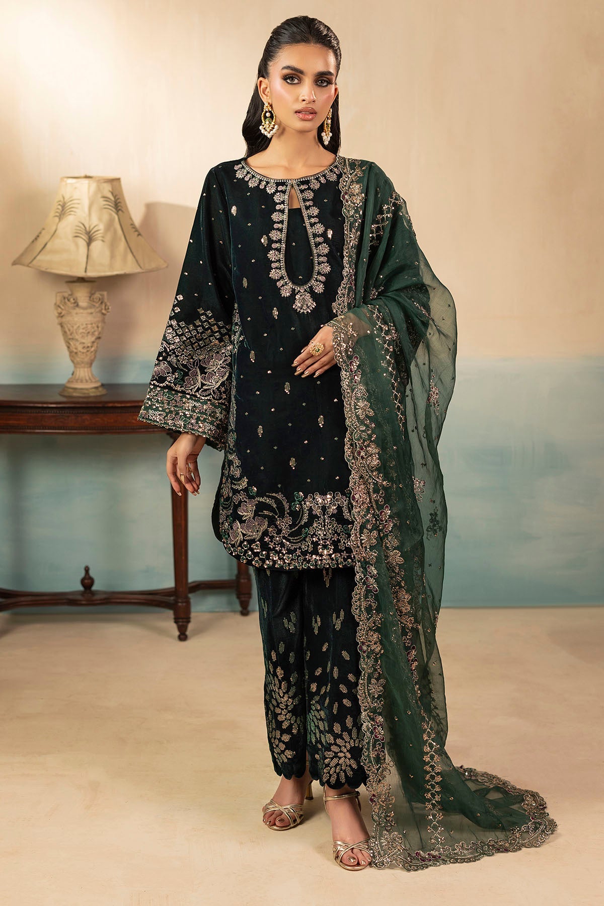 5666-AELLA EMBROIDERED VELVET STITCHED